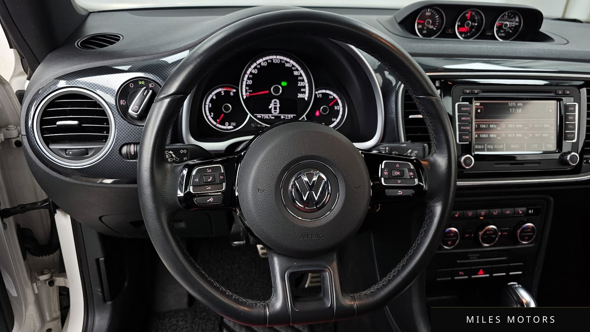 Volkswagen 비틀 2013 — миниатюра 13