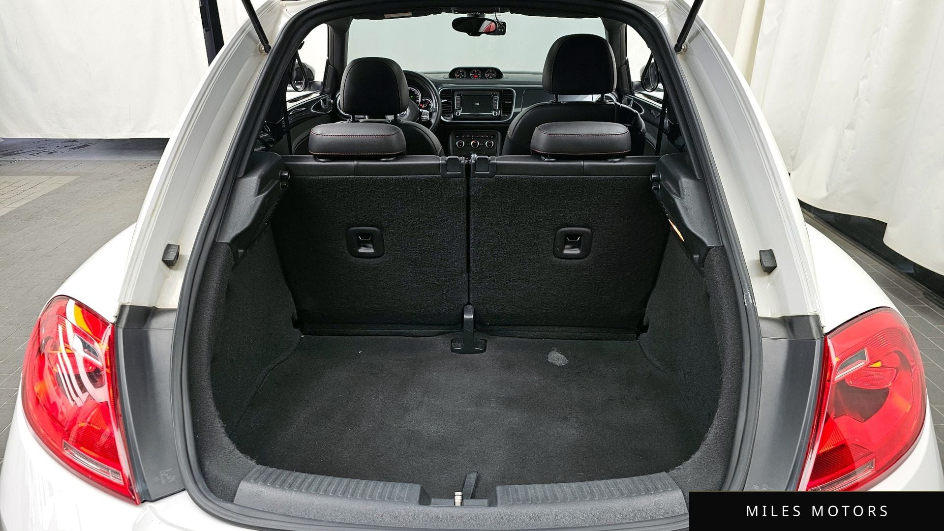 Volkswagen 비틀 2013 — миниатюра 20