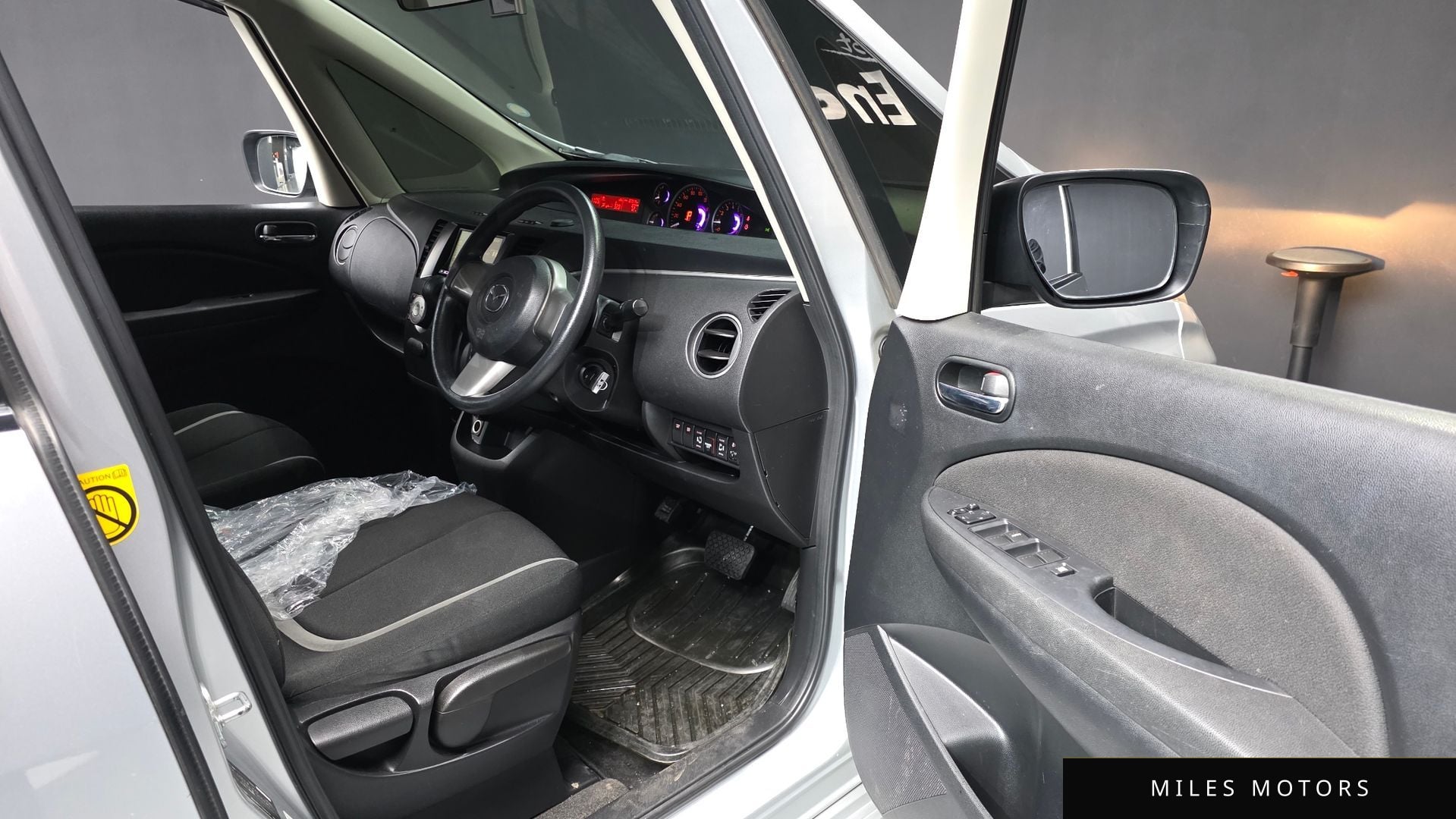 Mazda 비안테 2010 — миниатюра 11