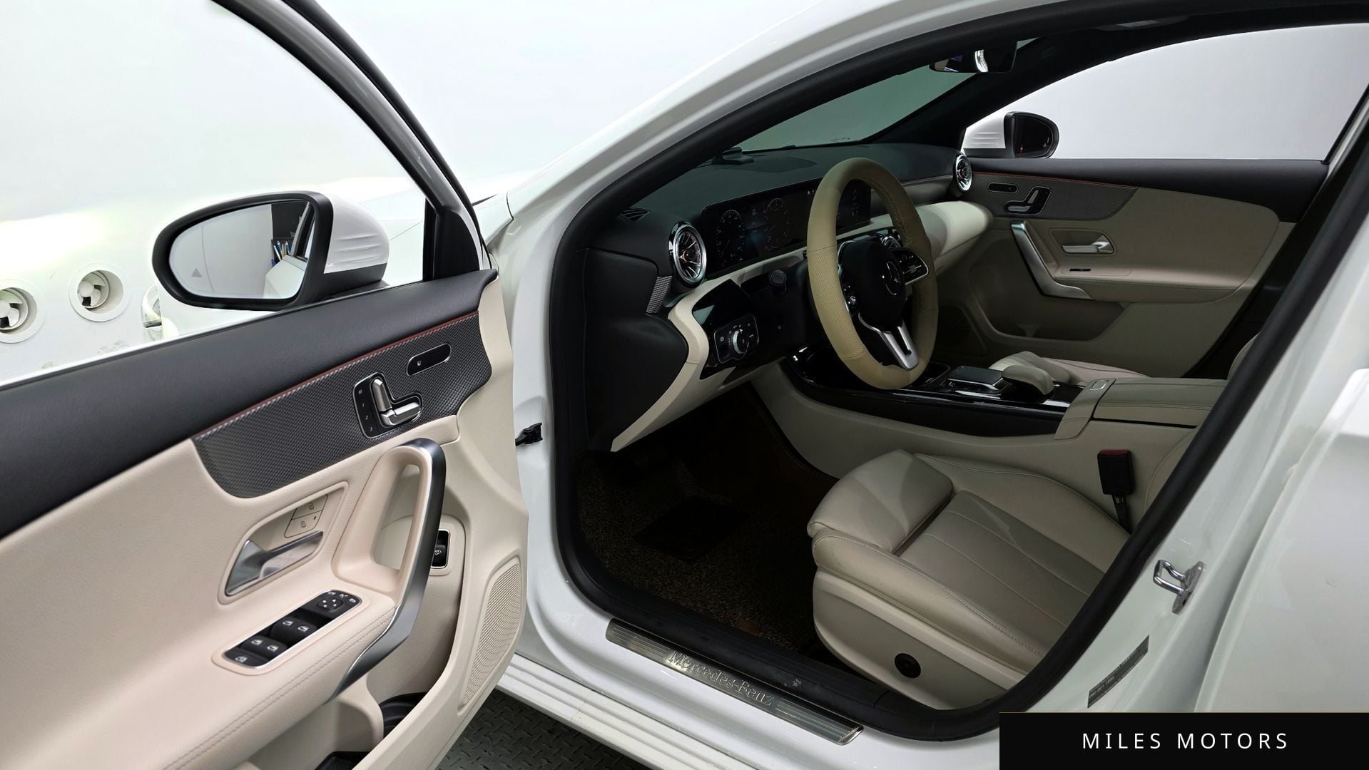 Mercedes-Benz A-Class W177 2023 — миниатюра 9