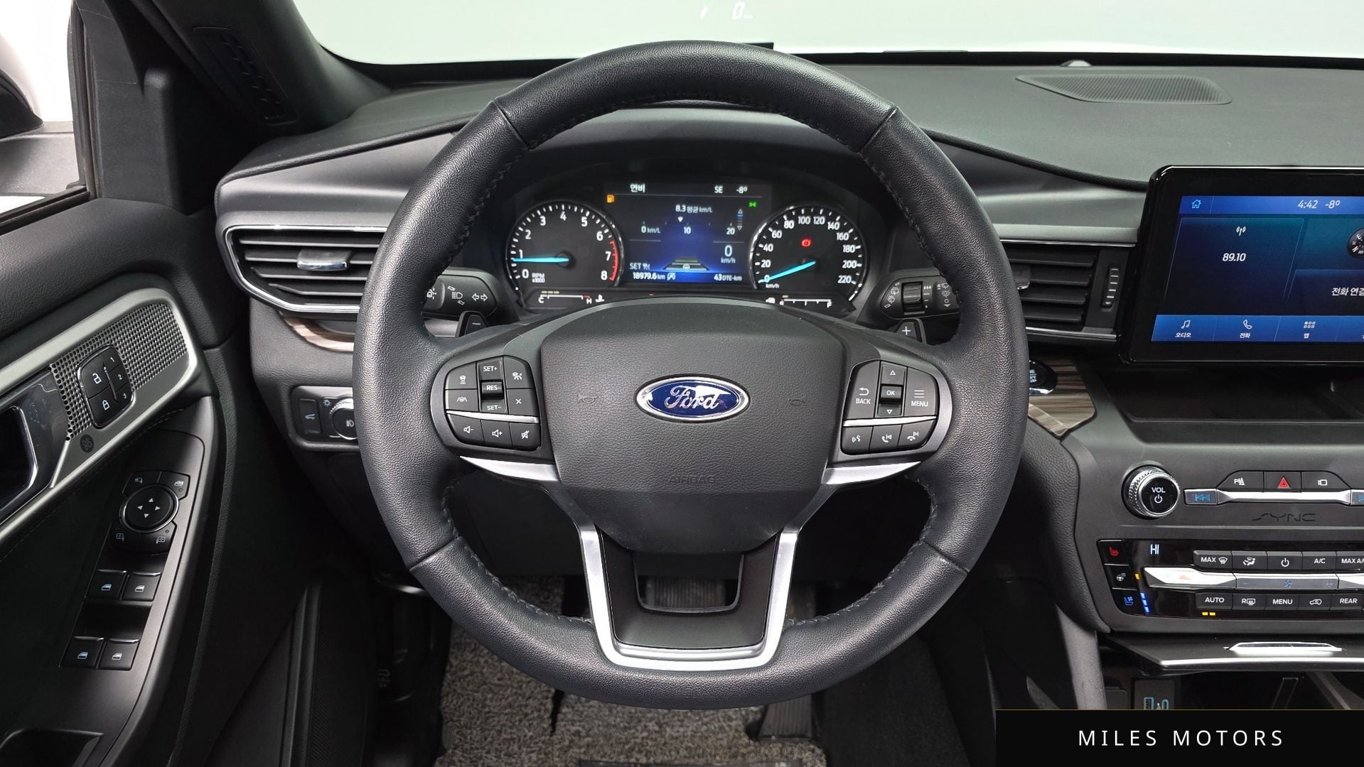 Ford 익스플로러 2020 — миниатюра 14