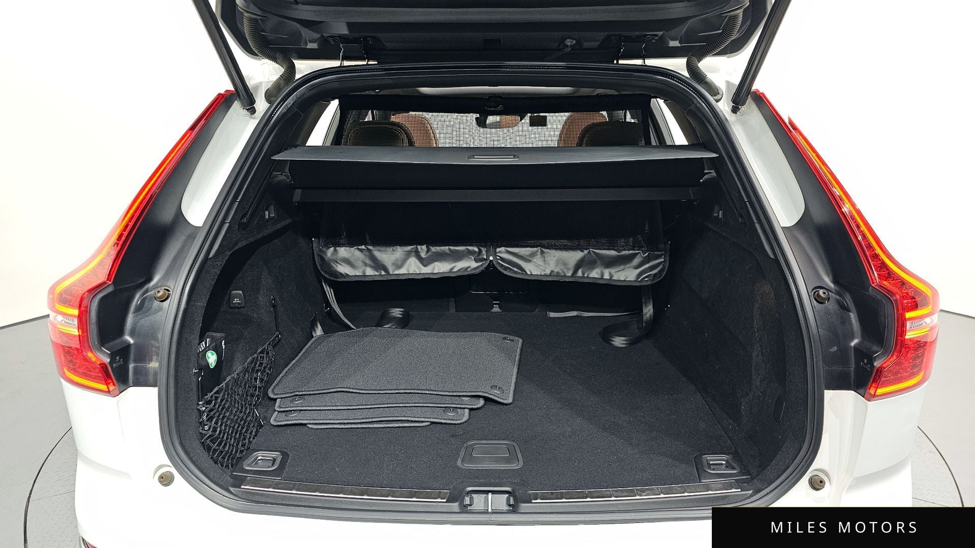 Volvo XC60 2020 — миниатюра 20