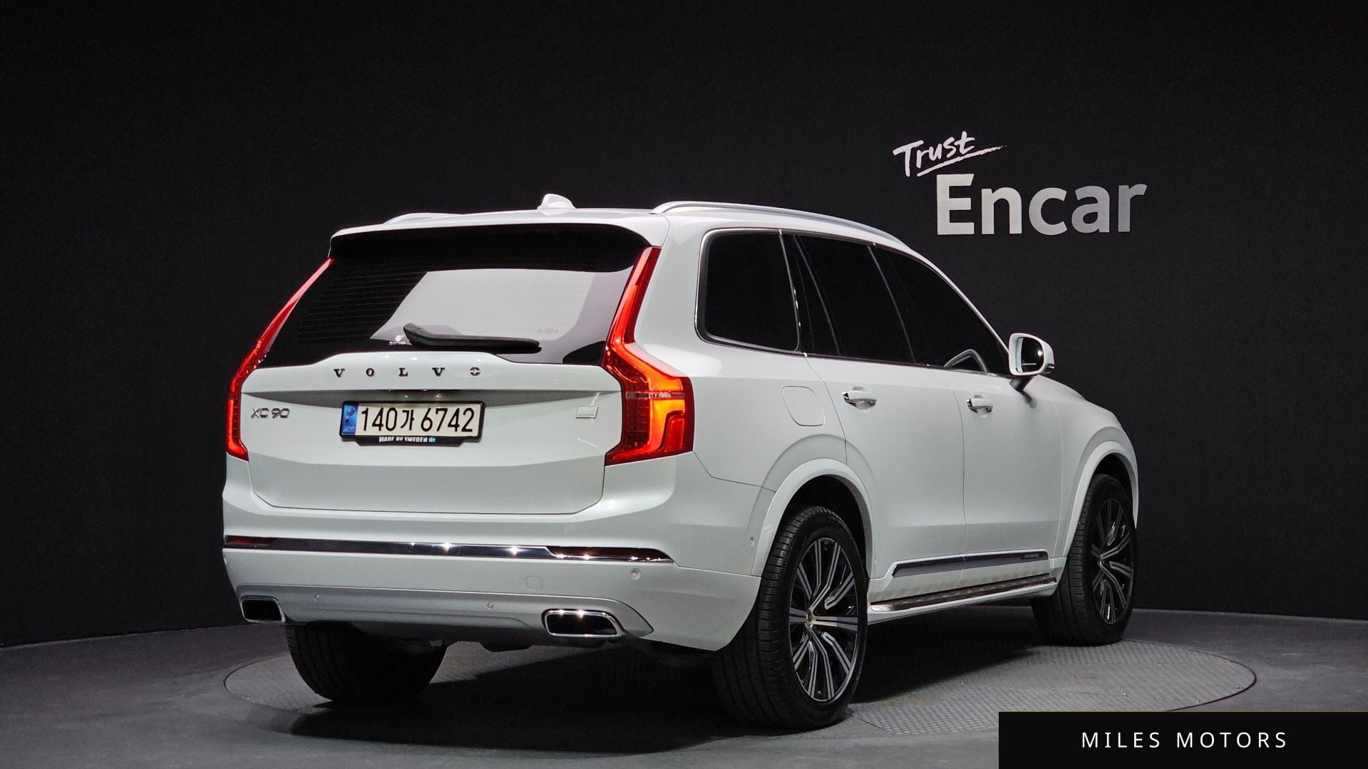 Volvo XC90 2021 — миниатюра 2