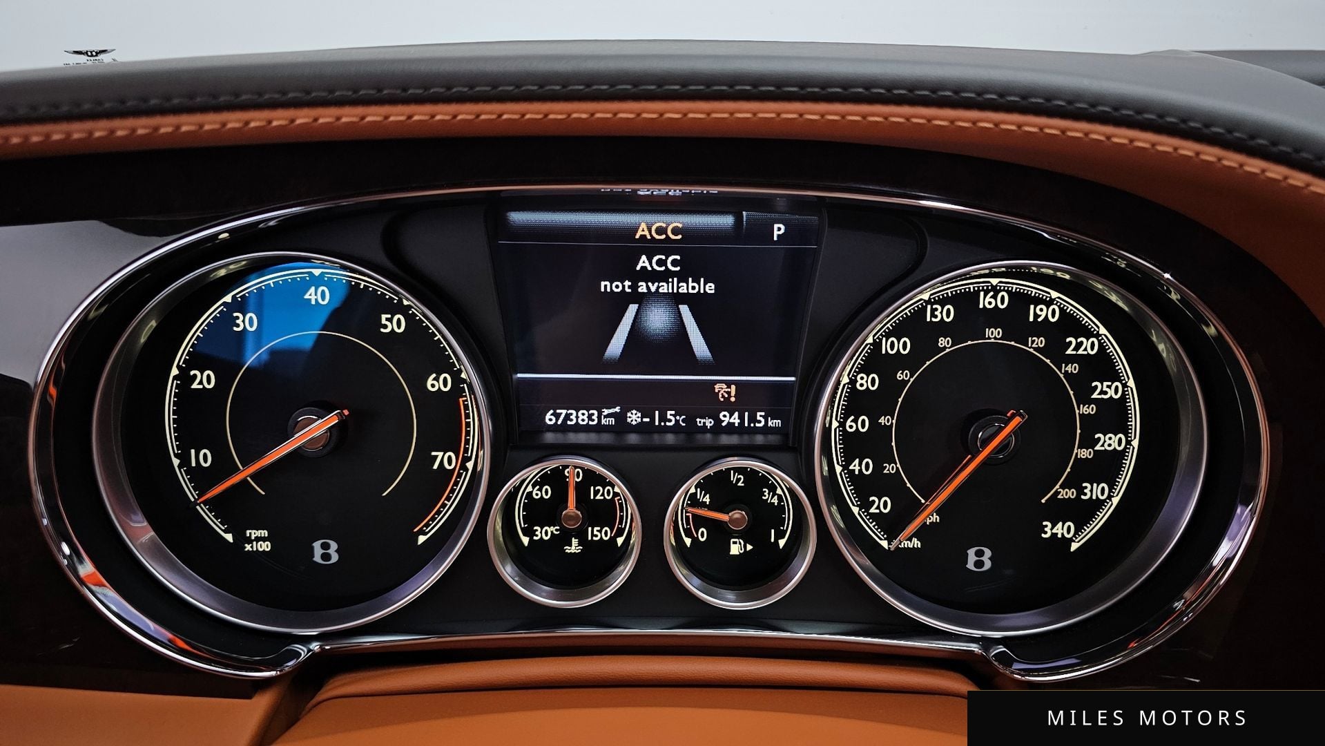 Bentley Flying Spur 2018 — миниатюра 8