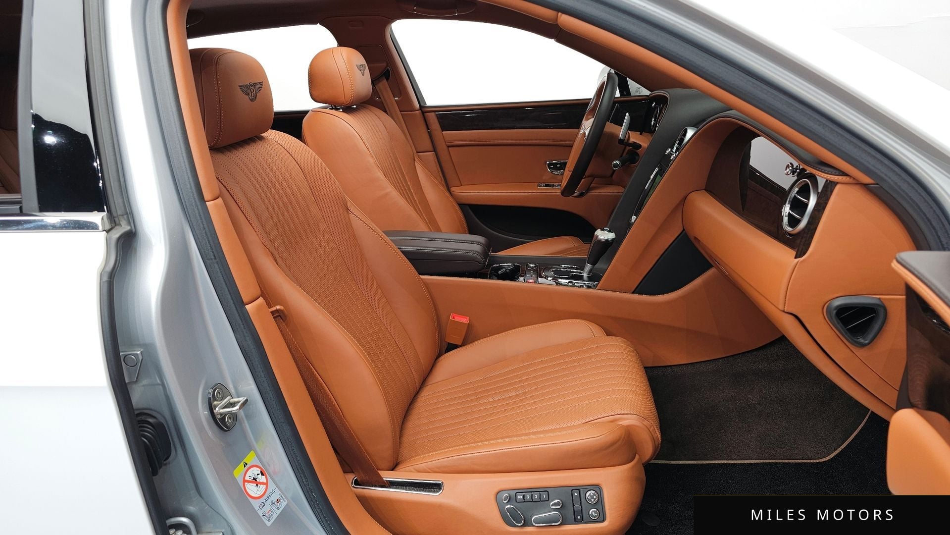 Bentley Flying Spur 2018 — миниатюра 10