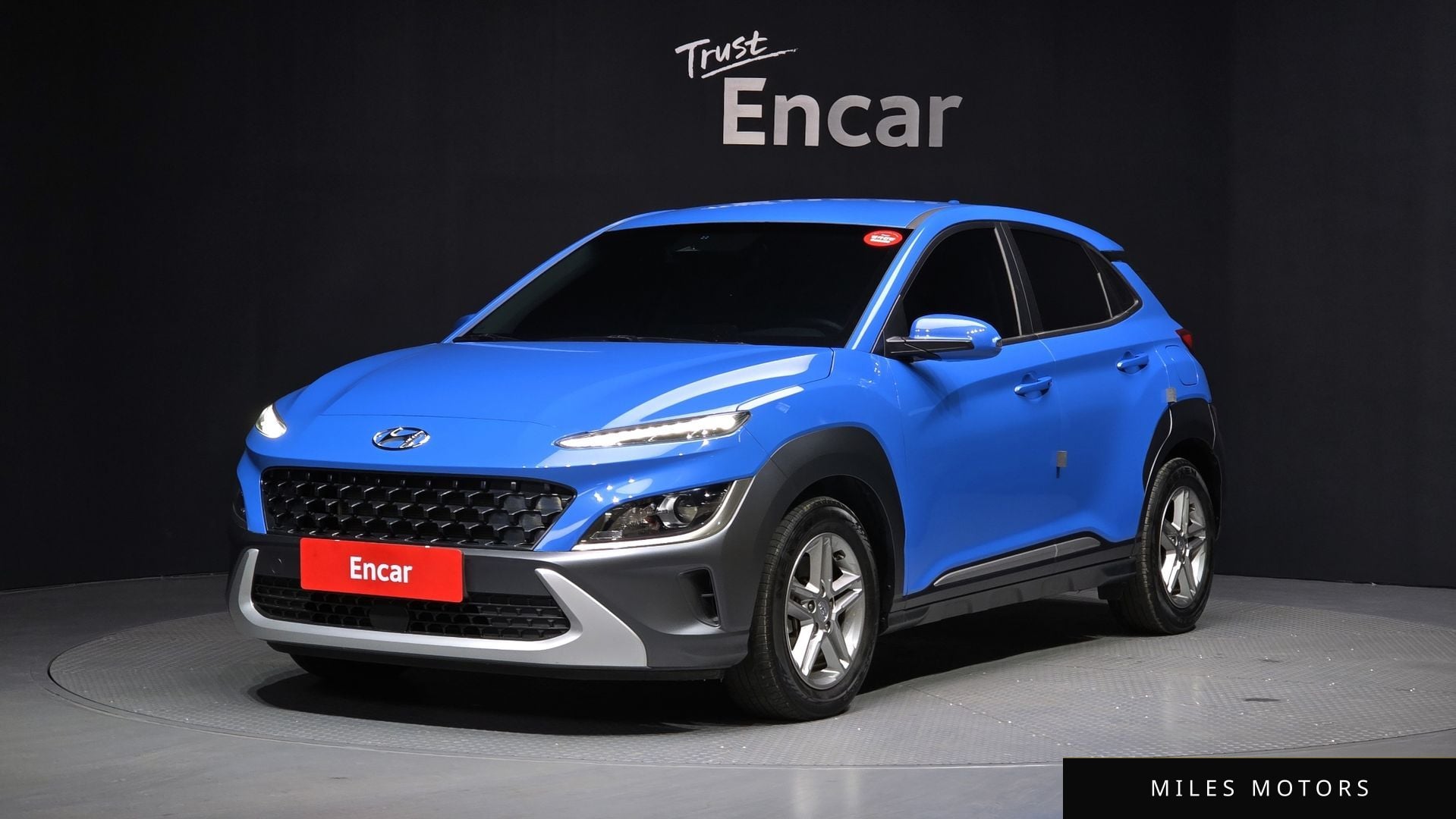 Hyundai Kona 2022 — фото 1 из 12