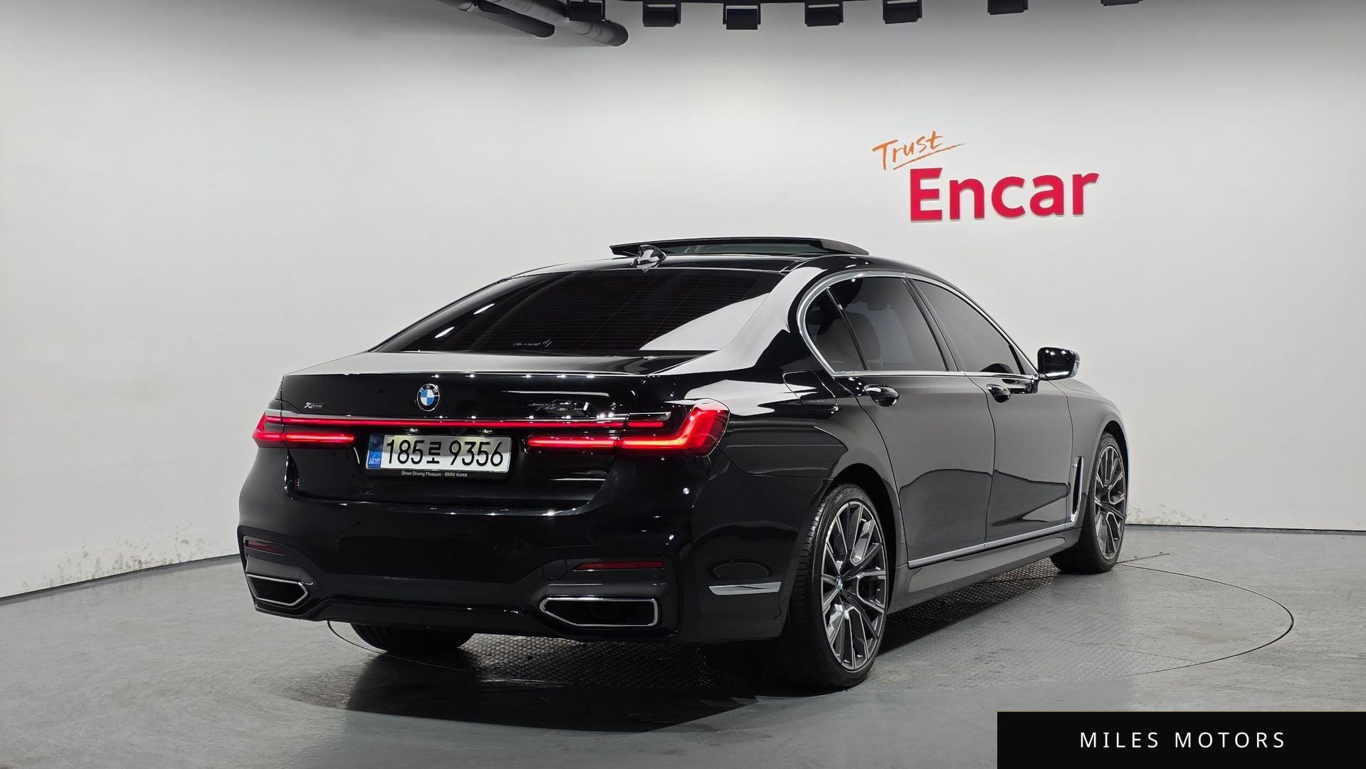 BMW 7 Series (G11) 2022 — миниатюра 2
