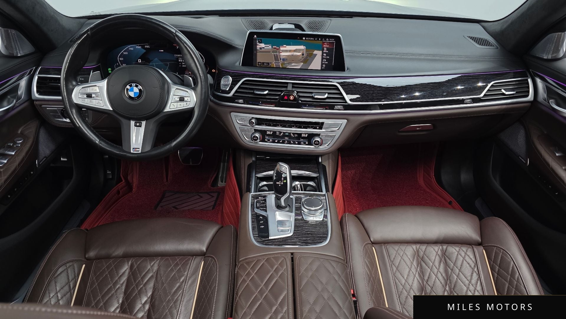 BMW 7 Series (G11) 2022 — миниатюра 7
