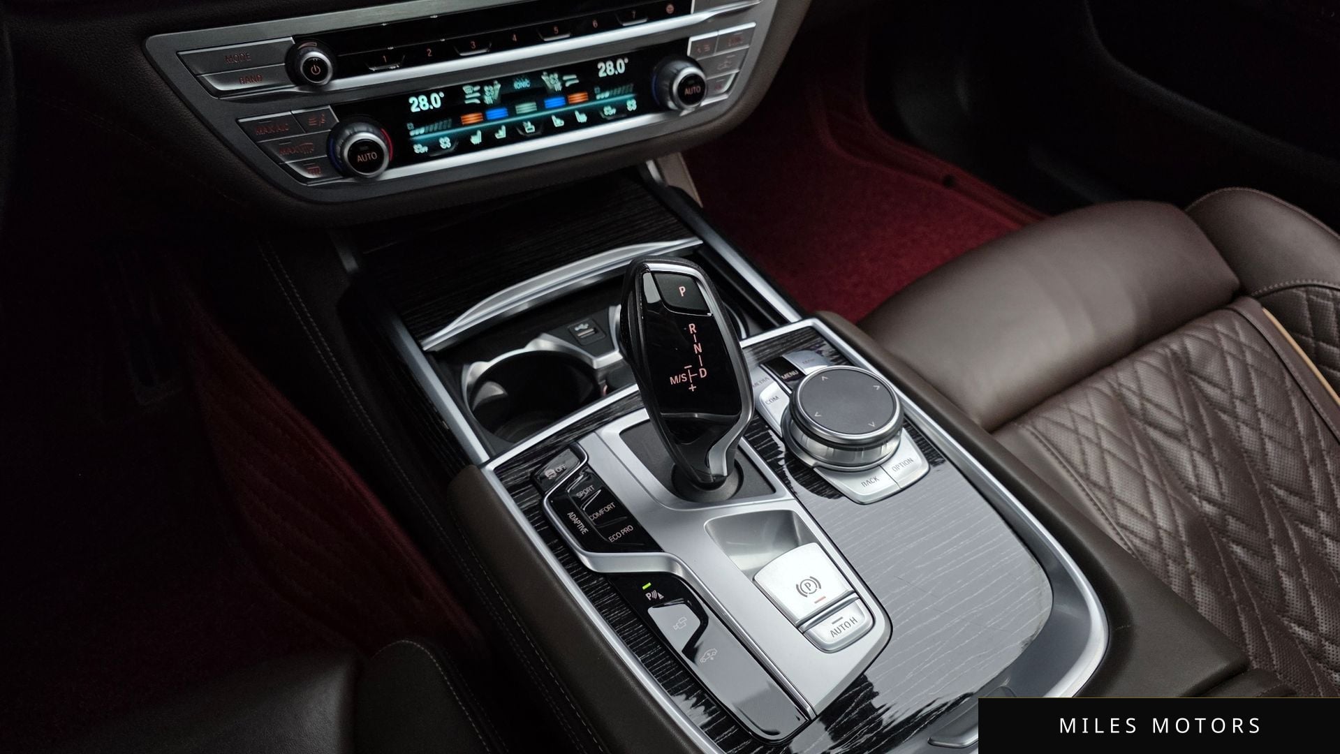 BMW 7 Series (G11) 2022 — миниатюра 9