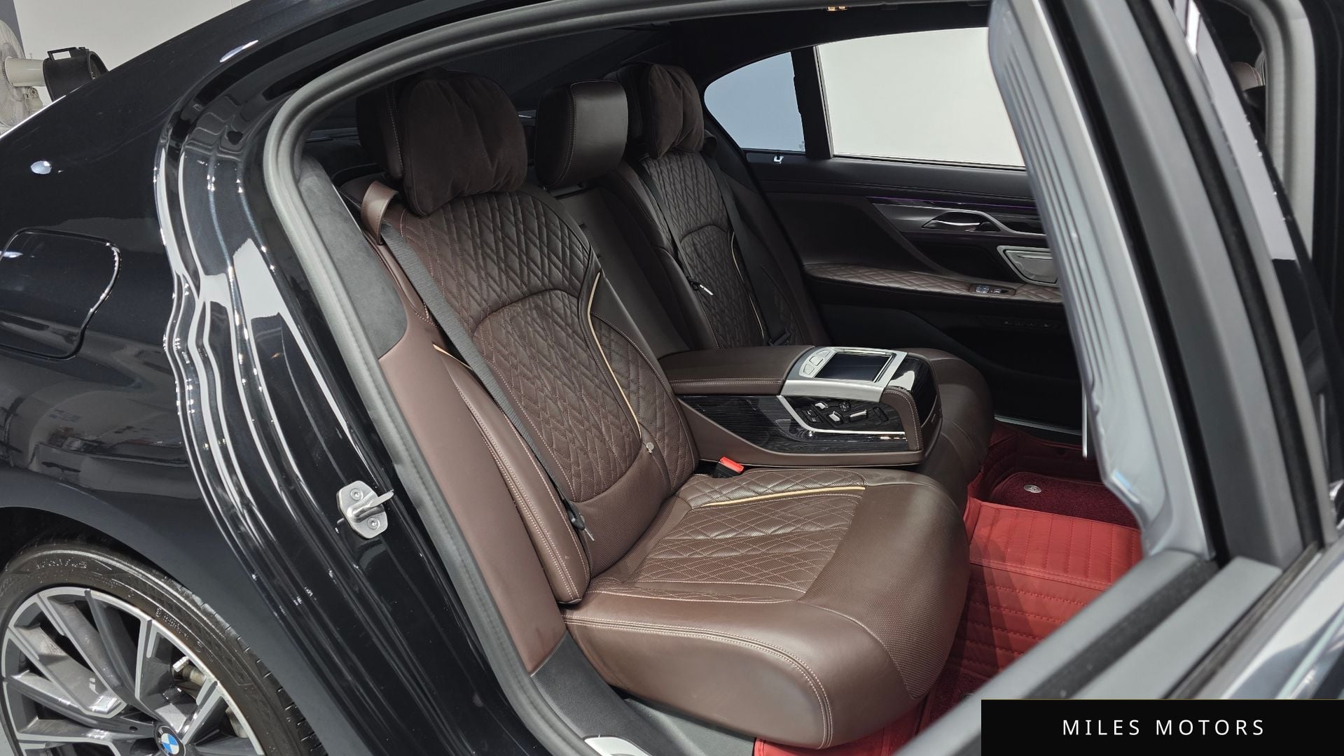 BMW 7 Series (G11) 2022 — миниатюра 12