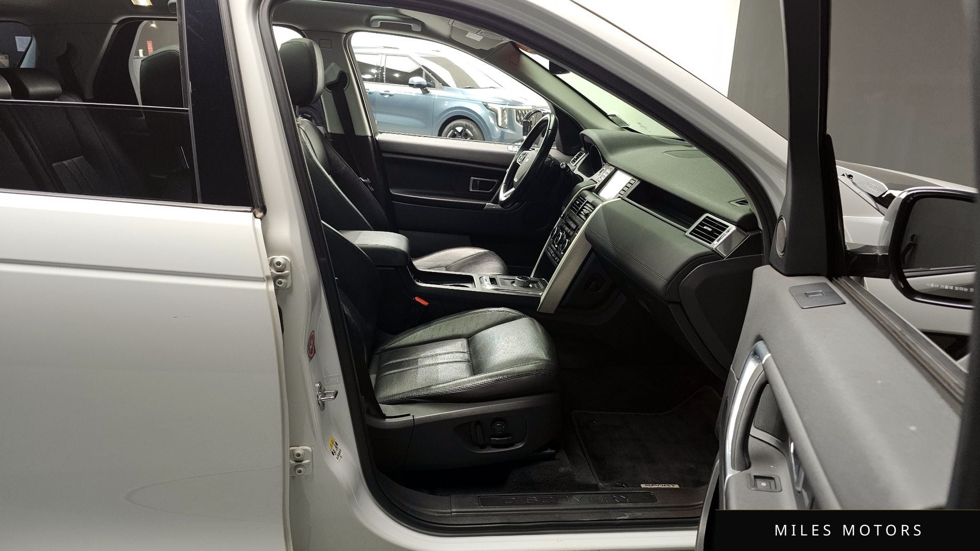 Land Rover Discovery Sport 2016 — миниатюра 11