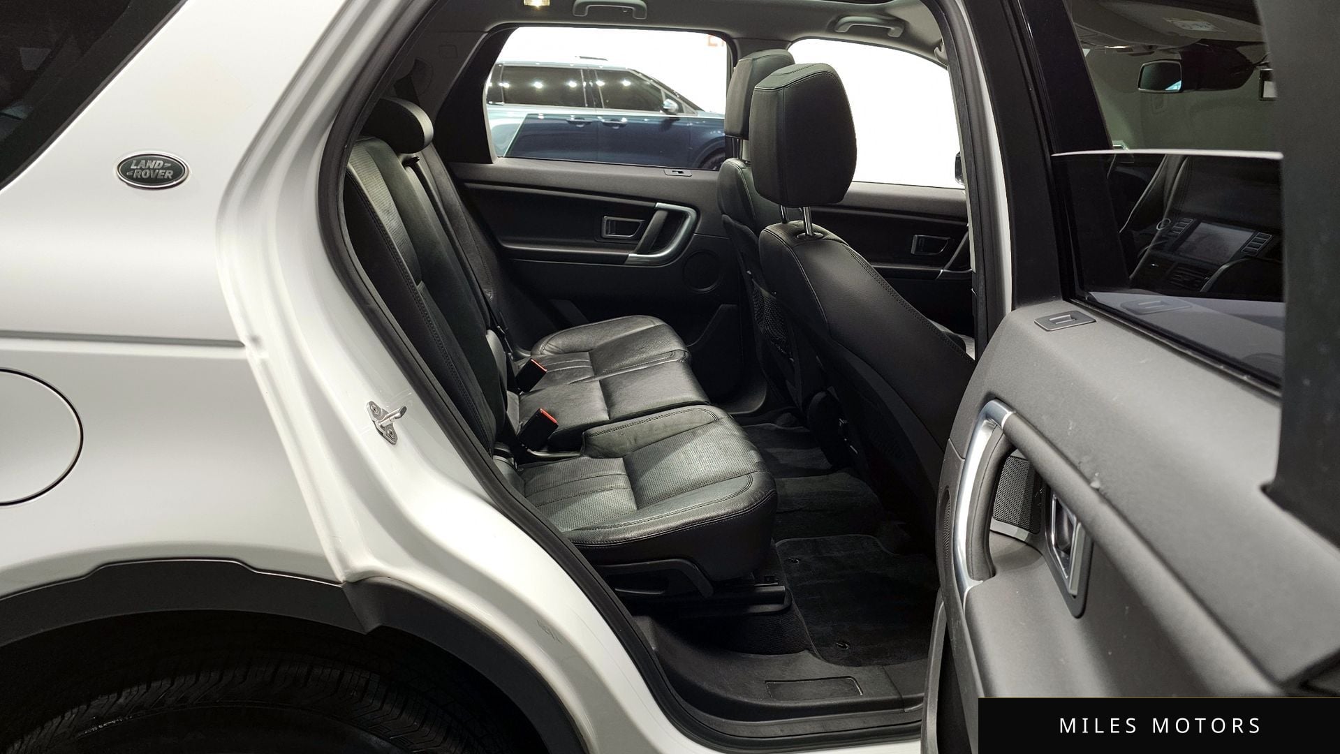 Land Rover Discovery Sport 2016 — миниатюра 12
