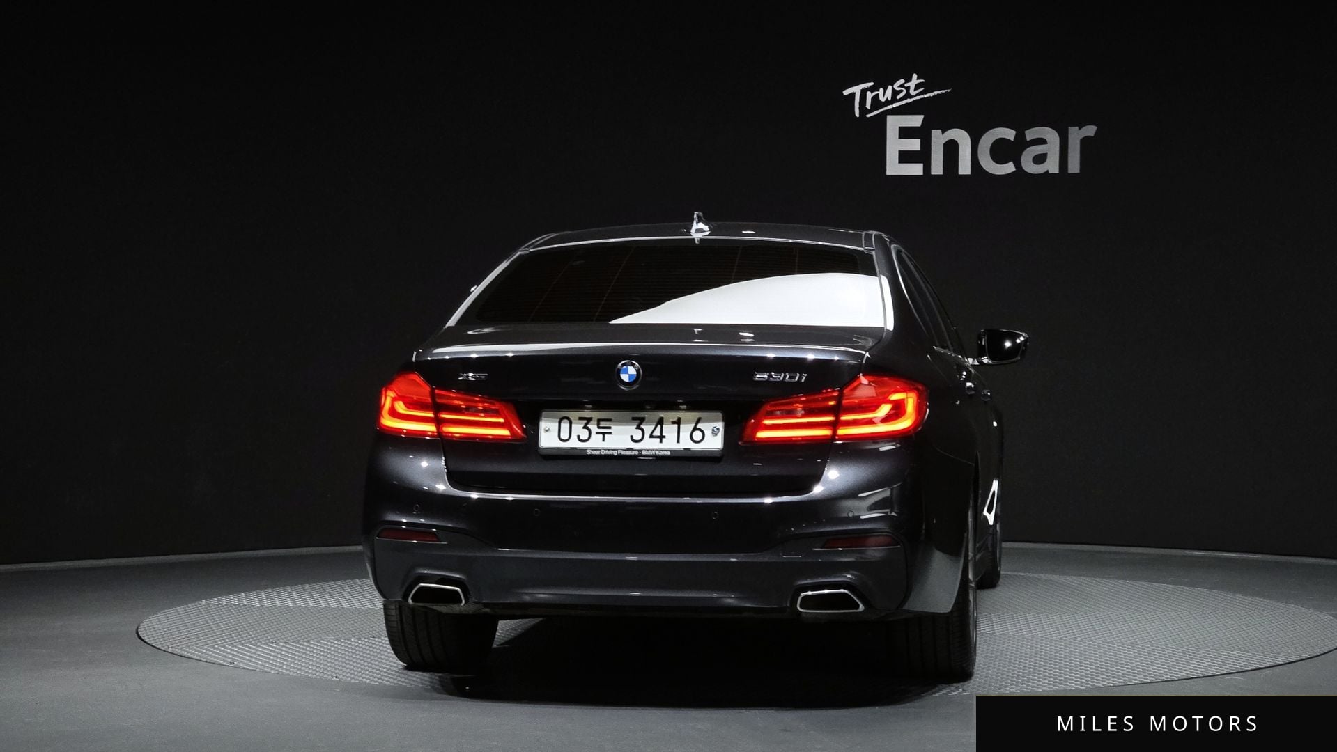 BMW 5 Series (G30) 2018 — миниатюра 4