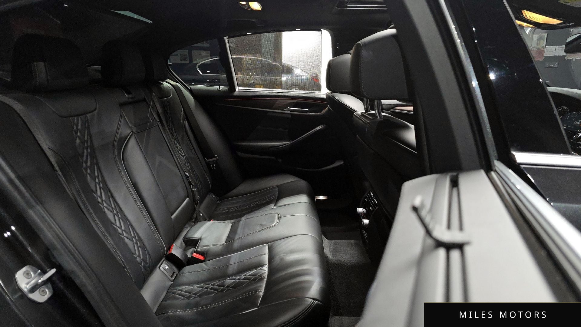 BMW 5 Series (G30) 2018 — миниатюра 12