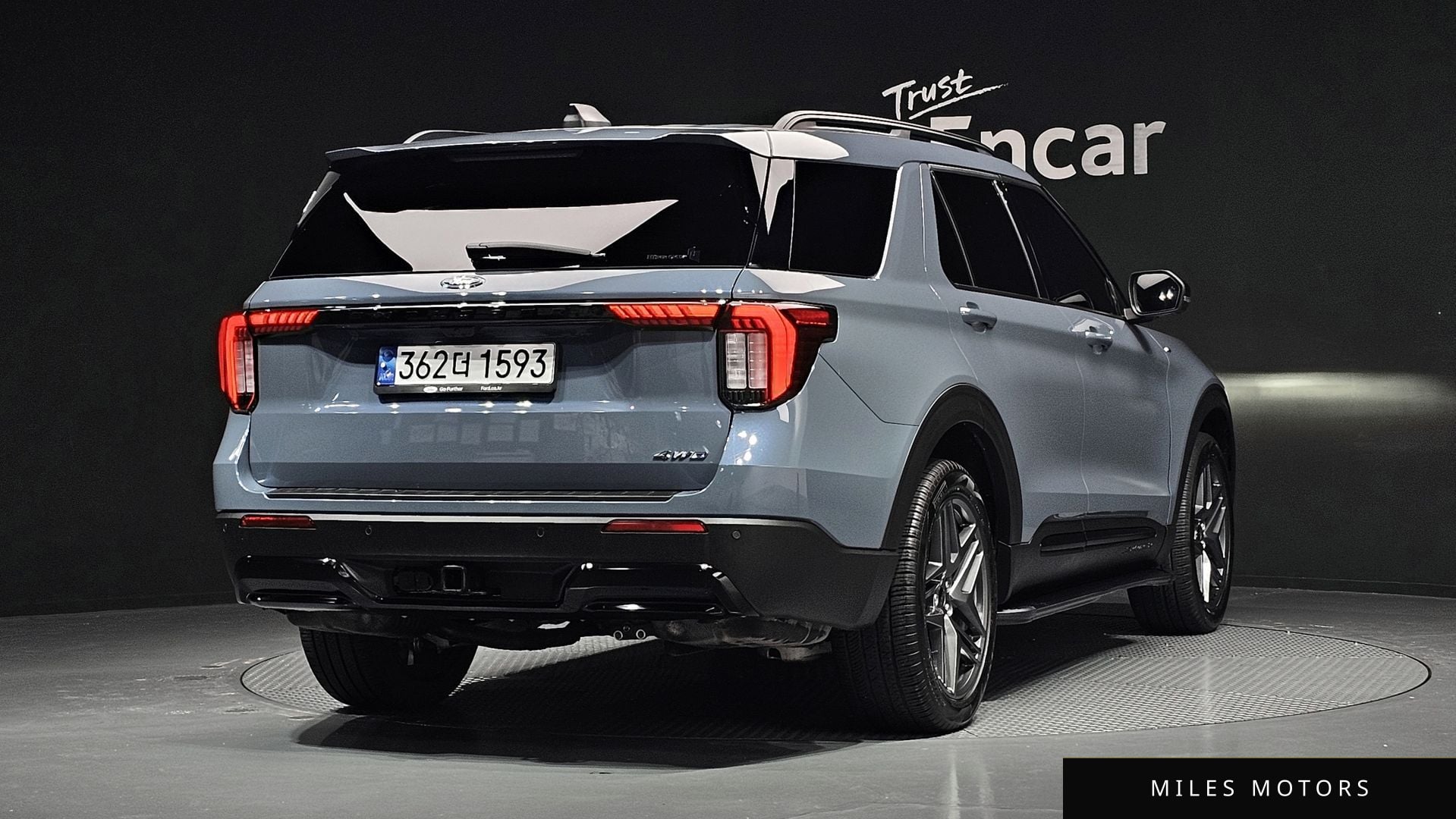 Ford Explorer 2025 — миниатюра 2