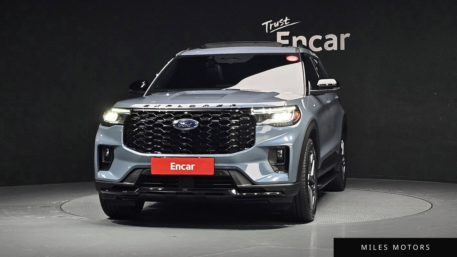 Ford Explorer 2025 — миниатюра 3