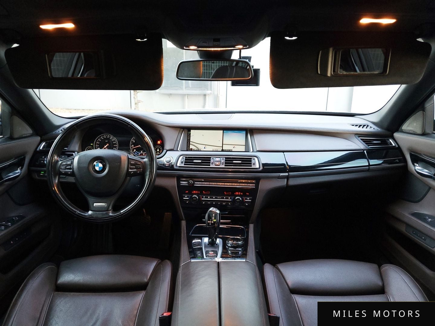 BMW 7시리즈 (F01) 2014 — миниатюра 7