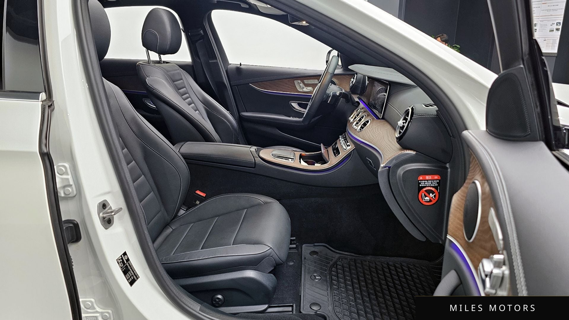 Mercedes-Benz E-Class W213 2023 — миниатюра 10