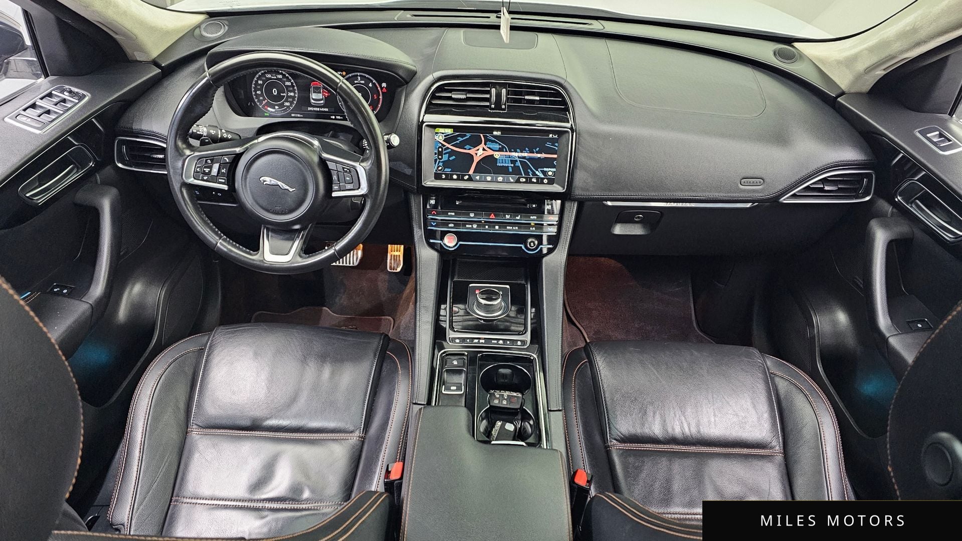 Jaguar F-PACE 2019 — миниатюра 7
