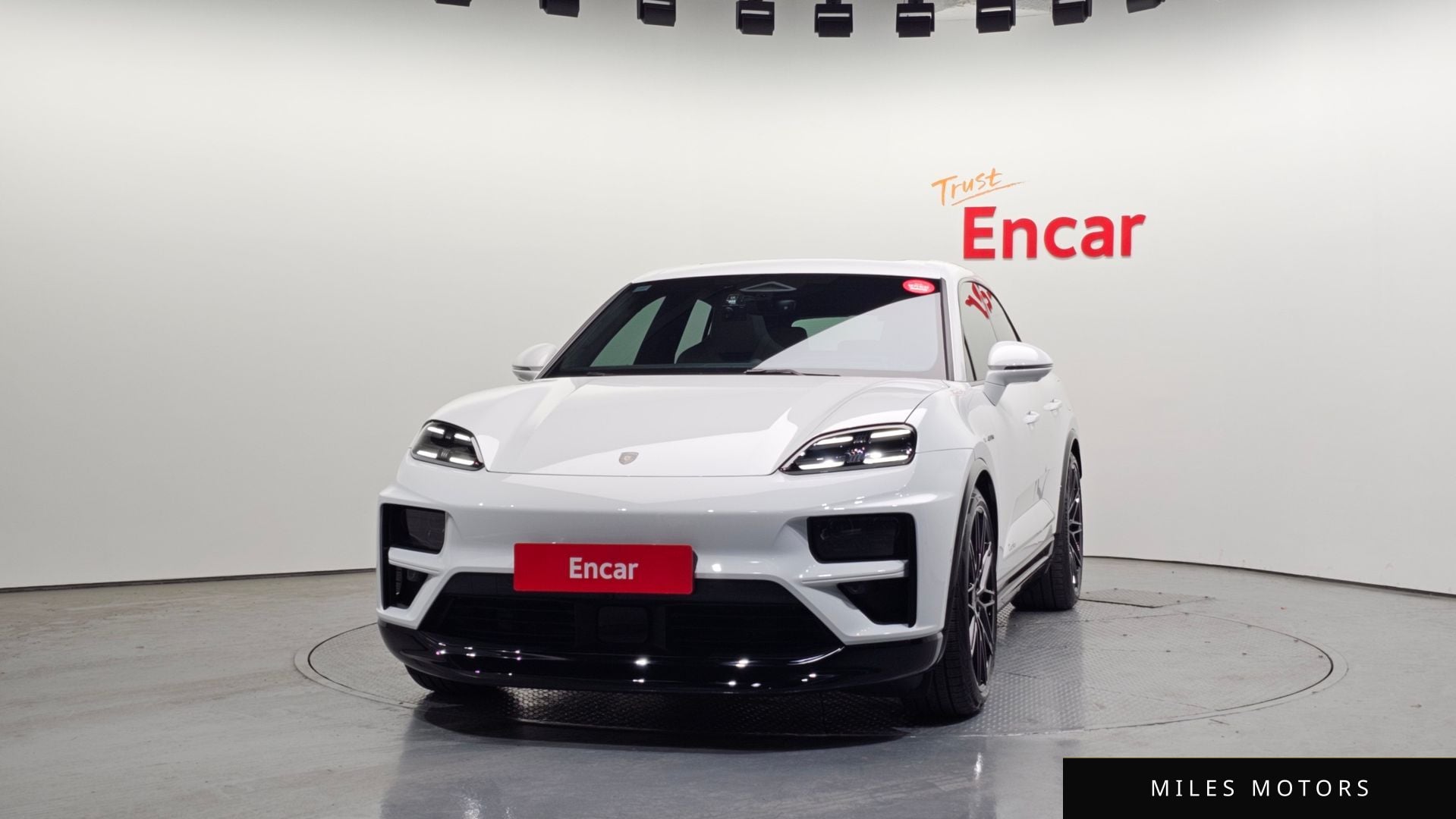 Porsche Macan 2025 — миниатюра 3