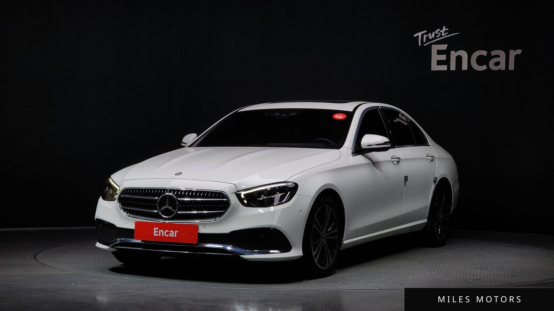 Mercedes-Benz E-Class W213 2022 — фото 1 из 12