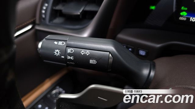 Лексус ES300h 2019 — миниатюра 14