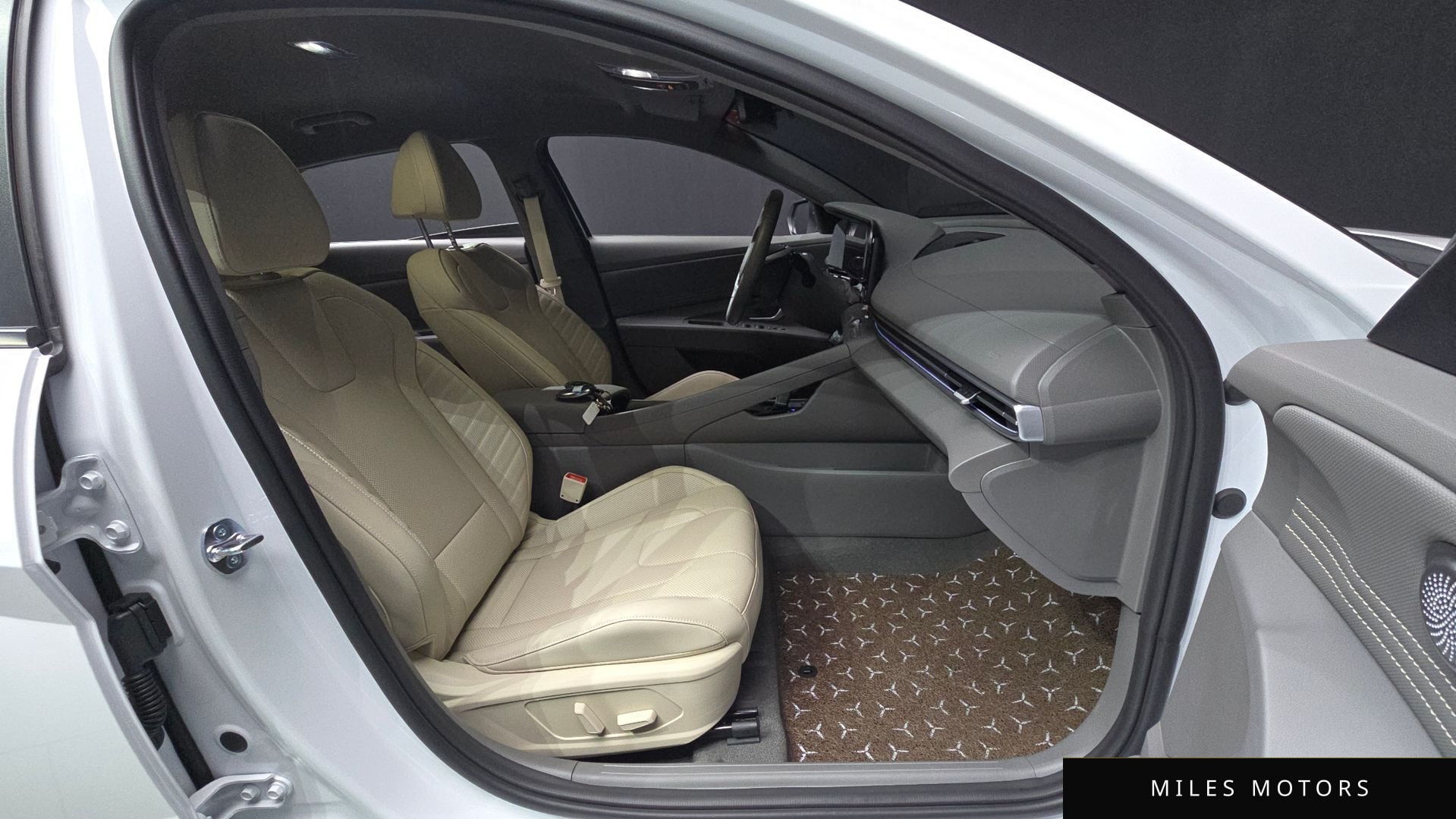 Hyundai AVANTE 2026 — миниатюра 11