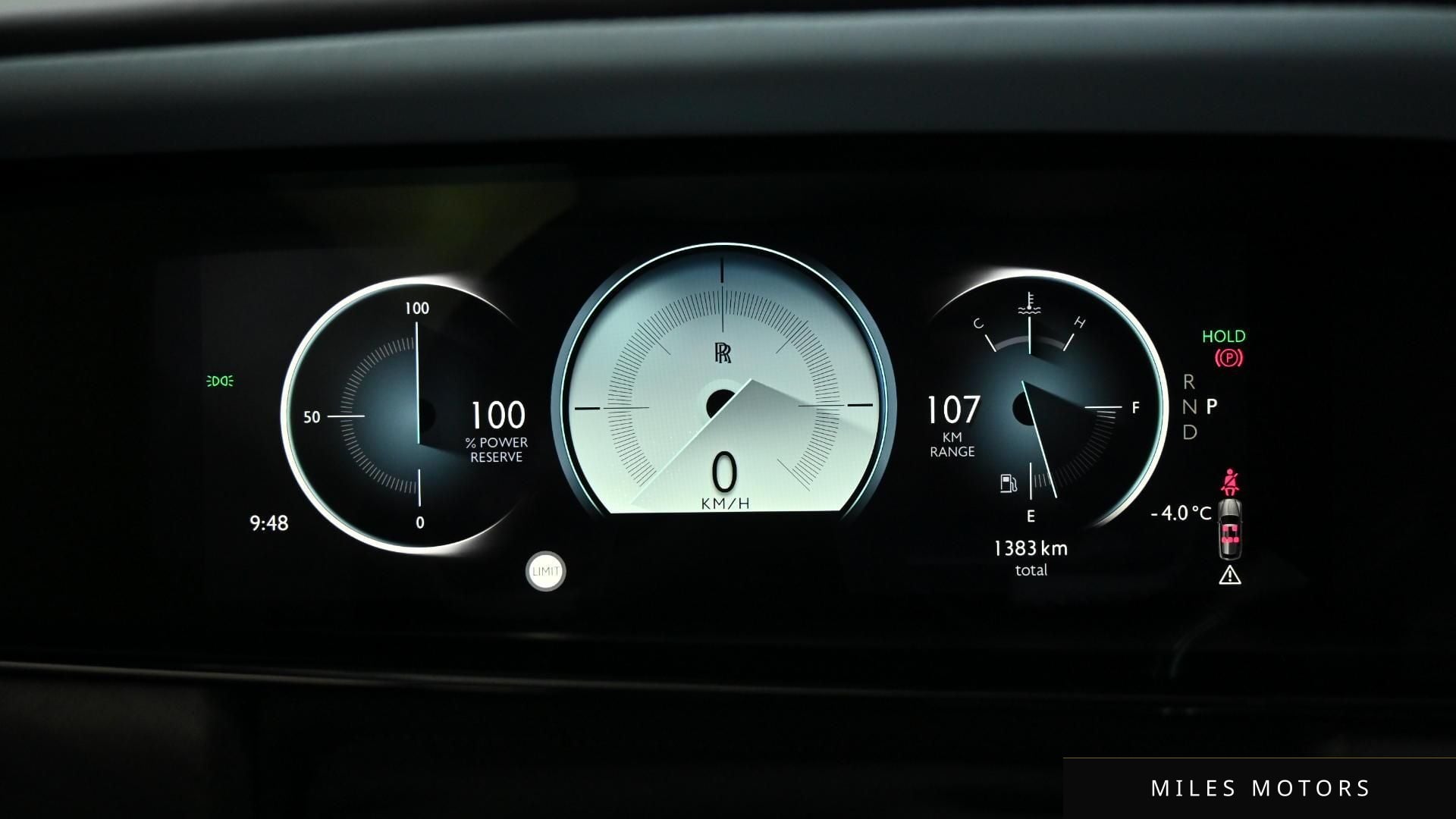 Rolls-Royce Cullinan 2025 — миниатюра 8