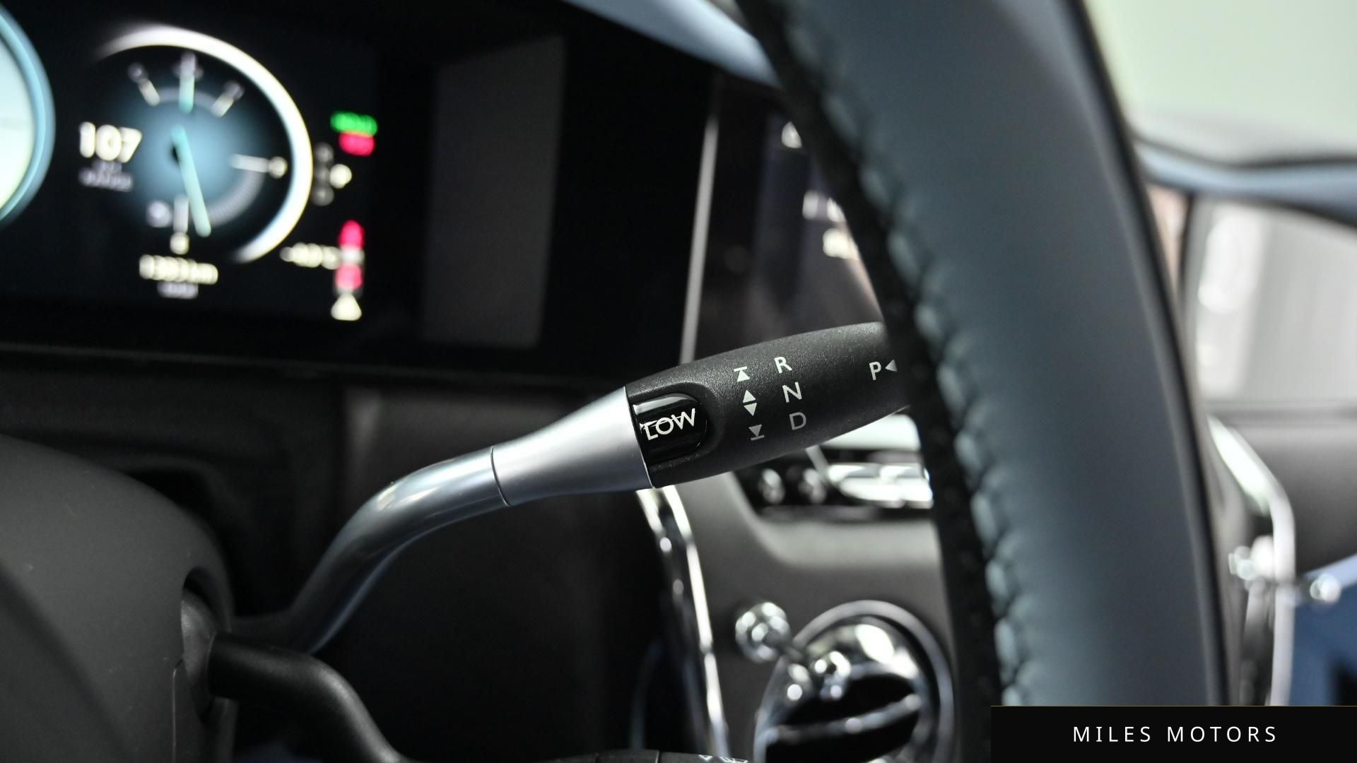 Rolls-Royce Cullinan 2025 — миниатюра 9