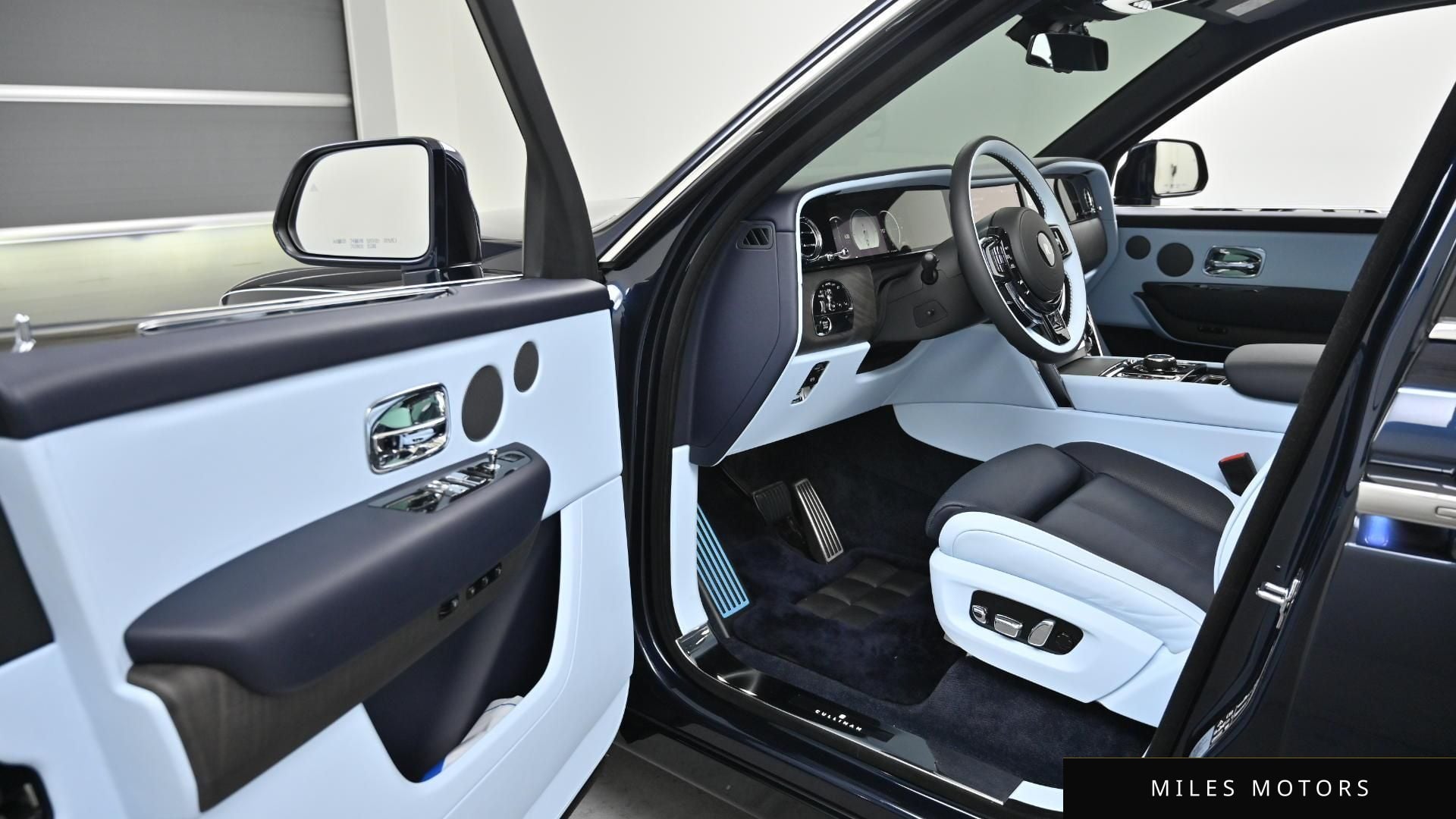Rolls-Royce Cullinan 2025 — миниатюра 11
