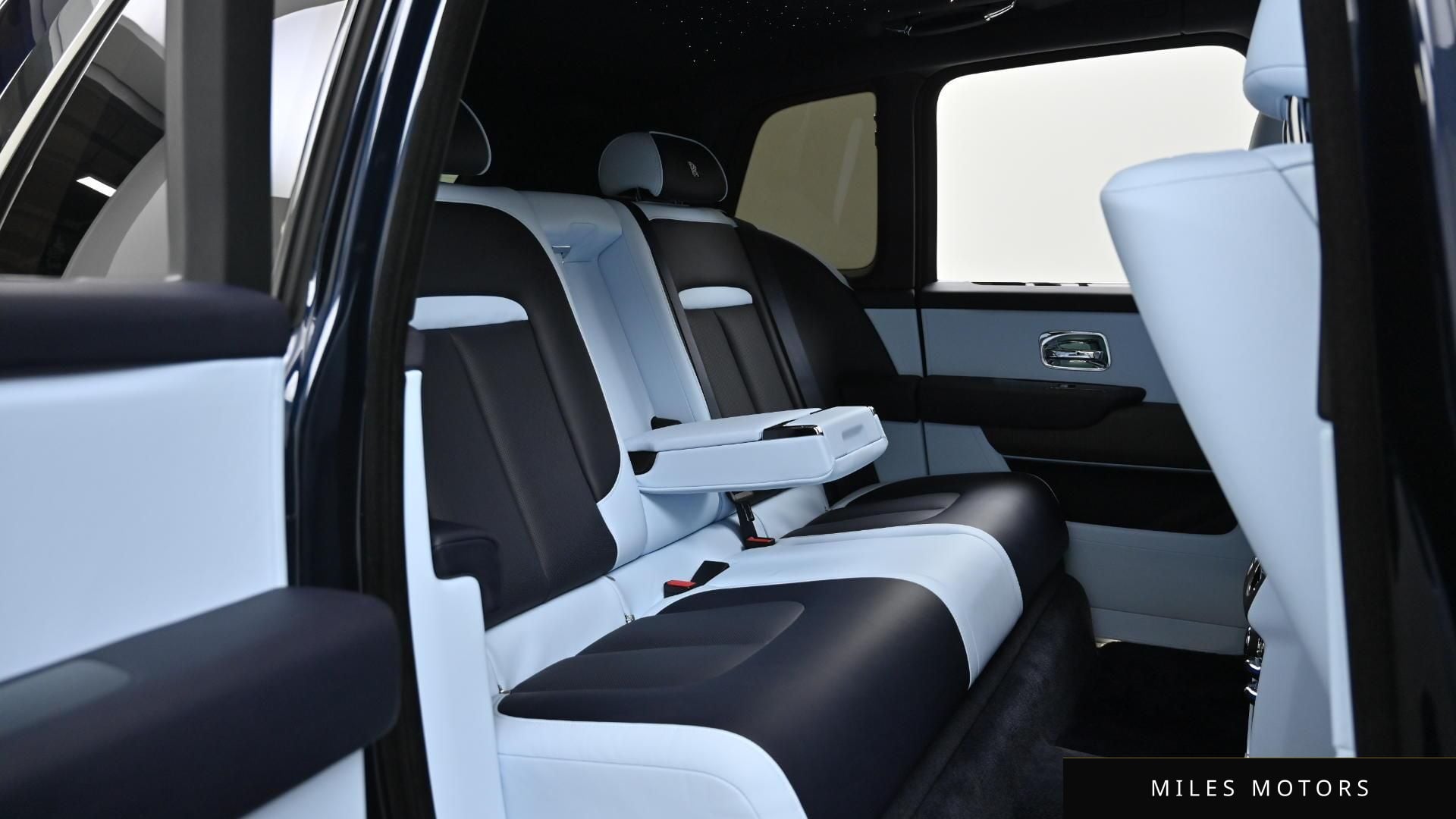 Rolls-Royce Cullinan 2025 — миниатюра 12