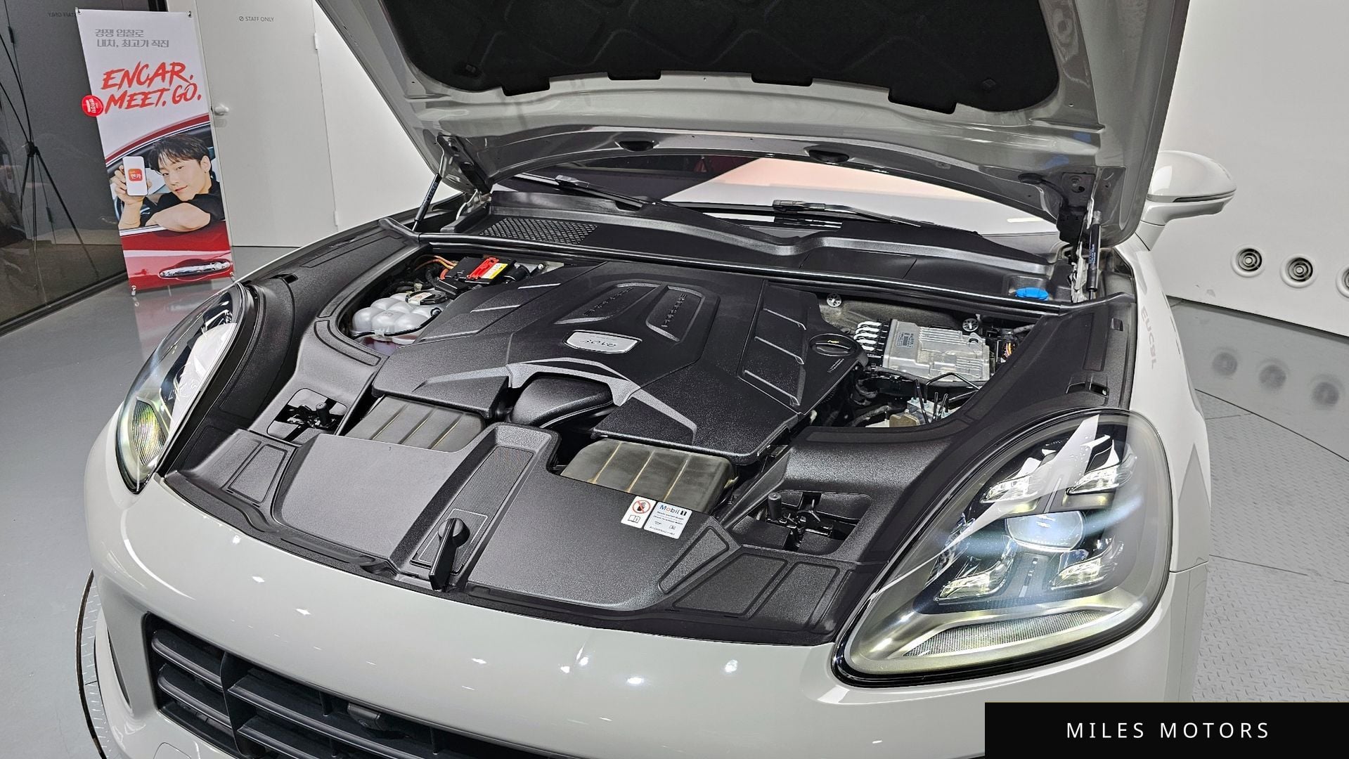 Porsche Cayenne 2022 — миниатюра 6
