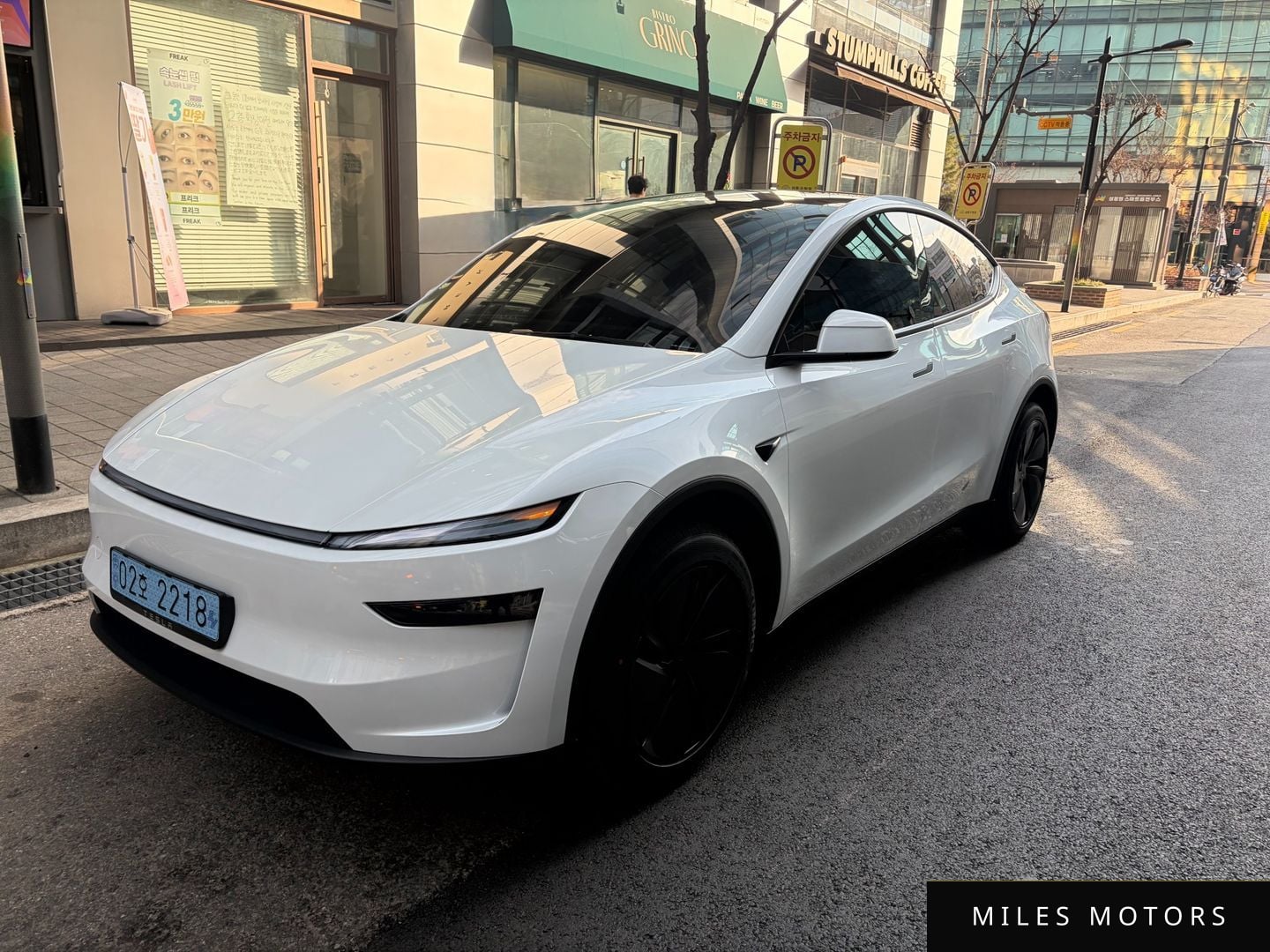 Tesla Model Y 2025 — миниатюра 7