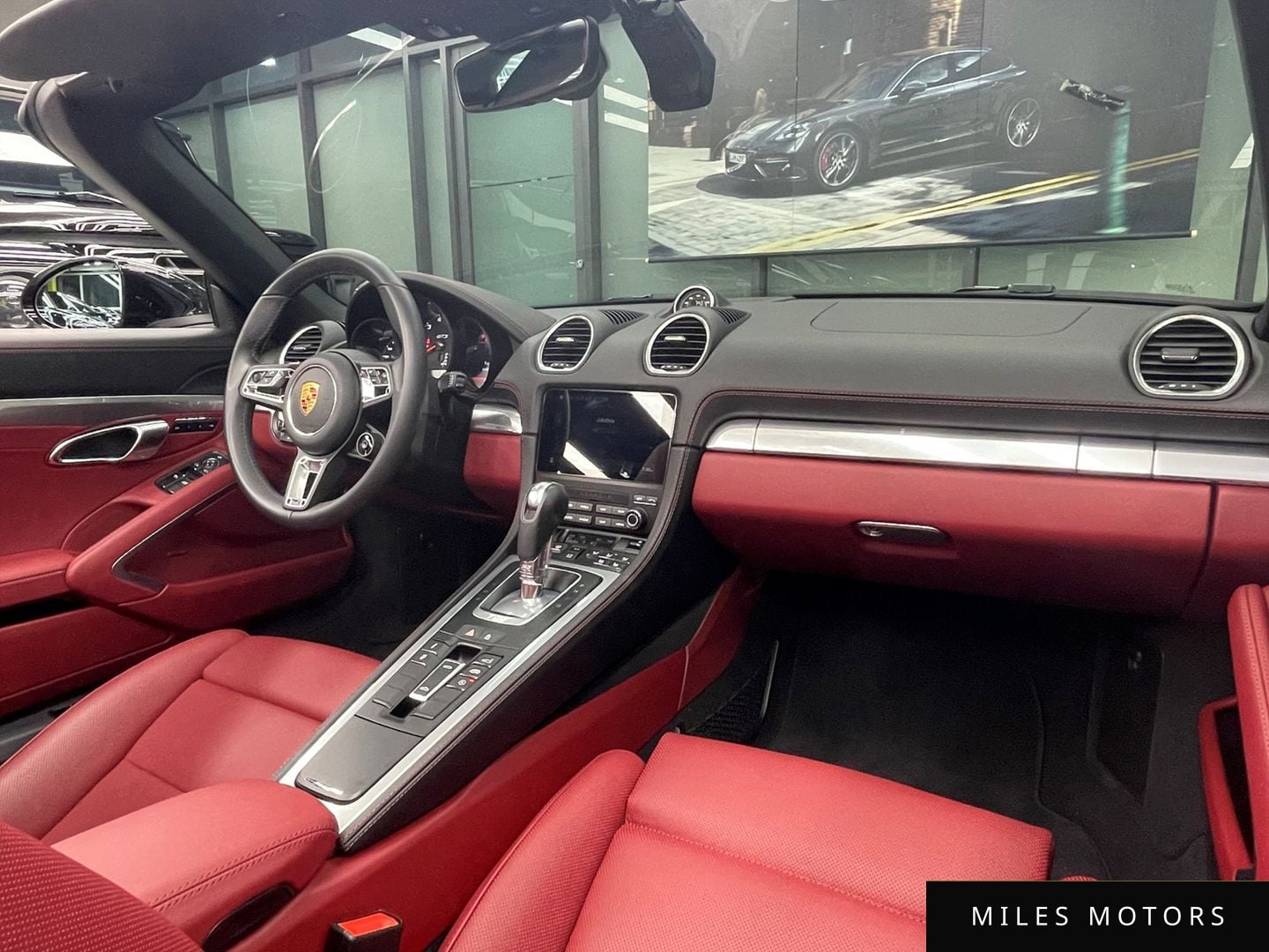 Porsche 718 박스터 2024 — миниатюра 12