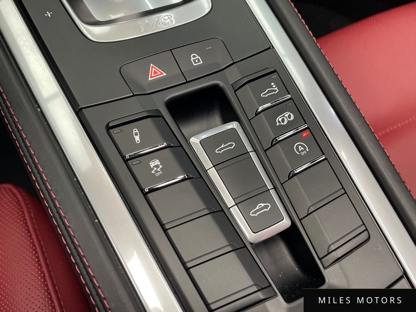 Porsche 718 박스터 2024 — миниатюра 16