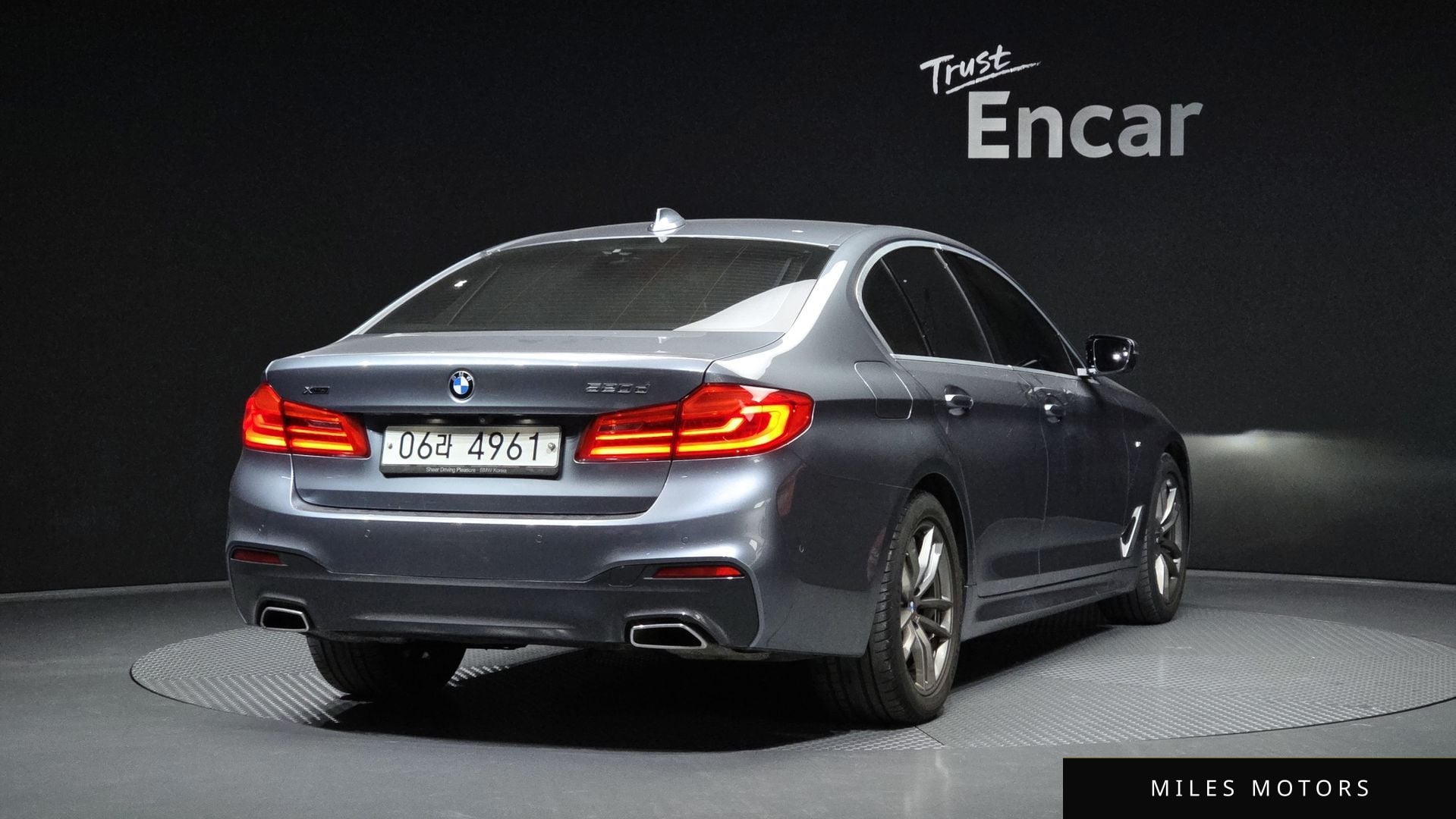 BMW 5 Series (G30) 2019 — миниатюра 2