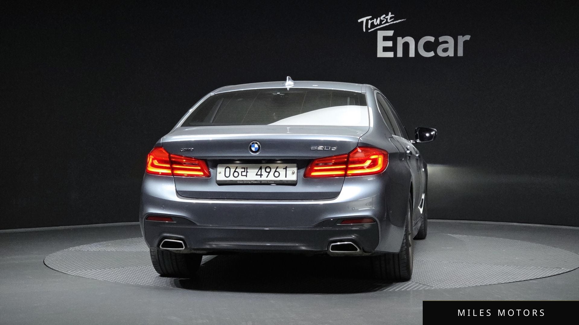 BMW 5 Series (G30) 2019 — миниатюра 4