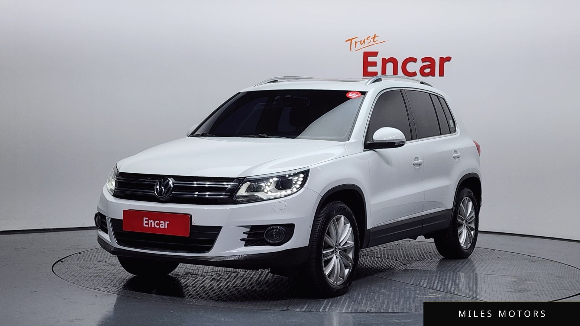 Volkswagen Tiguan 2016 — фото 1 из 12