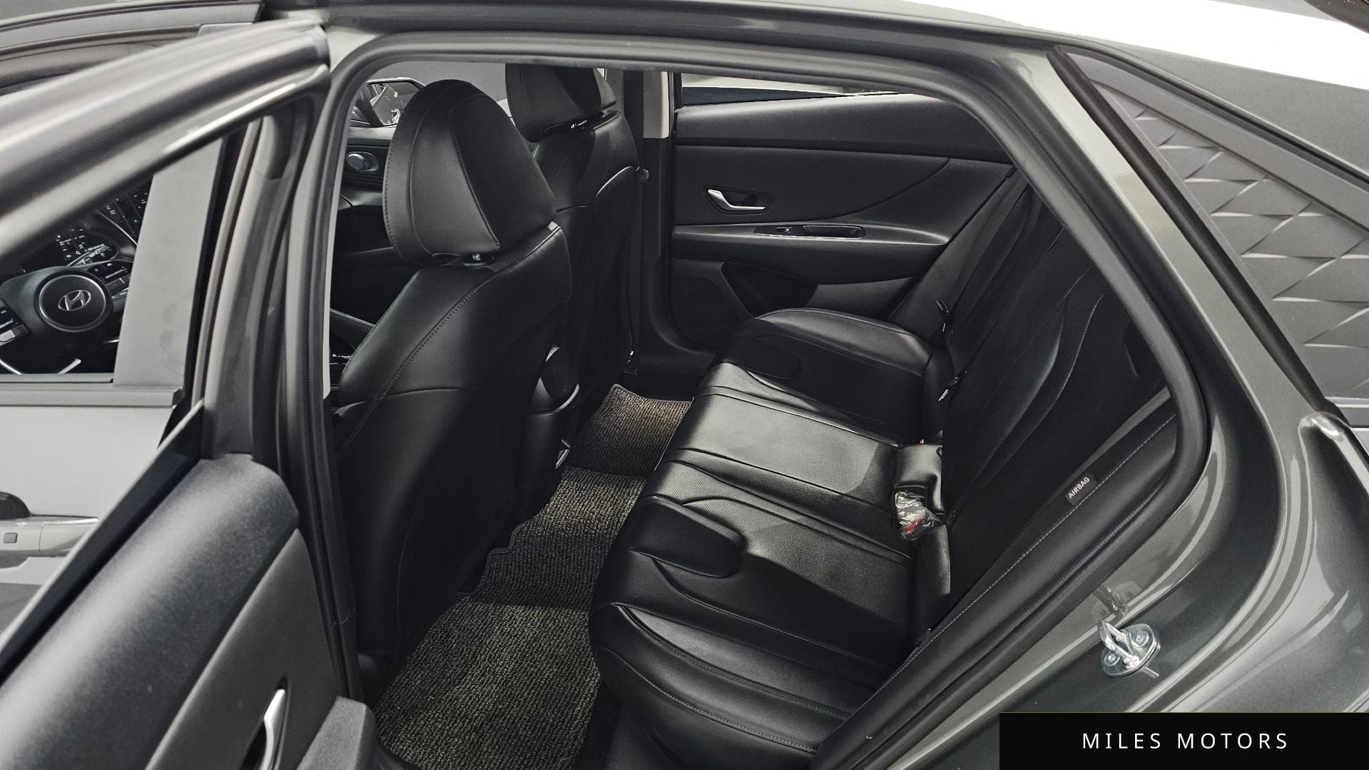Hyundai AVANTE 2024 — миниатюра 12