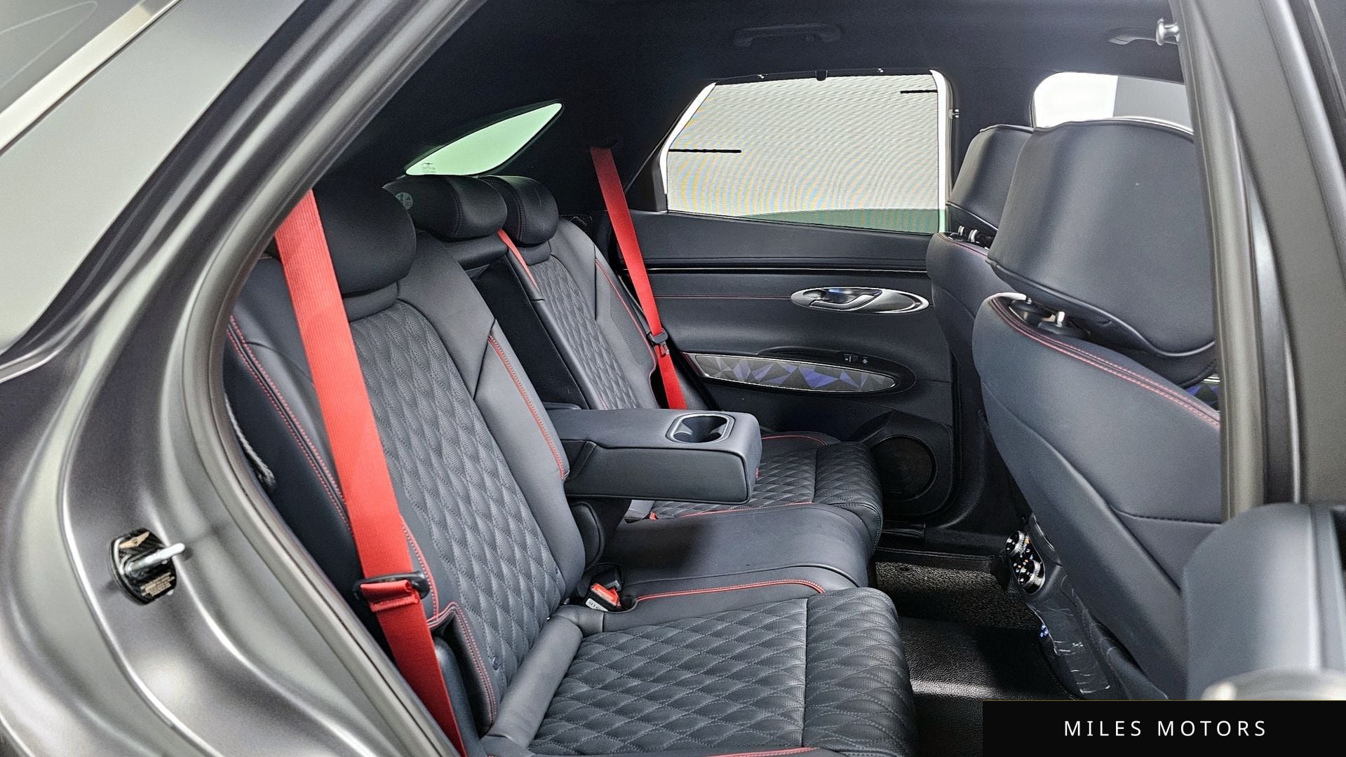 Genesis GV70 2021 — миниатюра 12