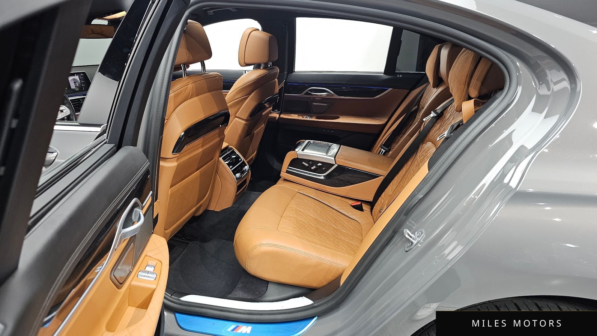 BMW 7시리즈 (G11) 2020 — миниатюра 11