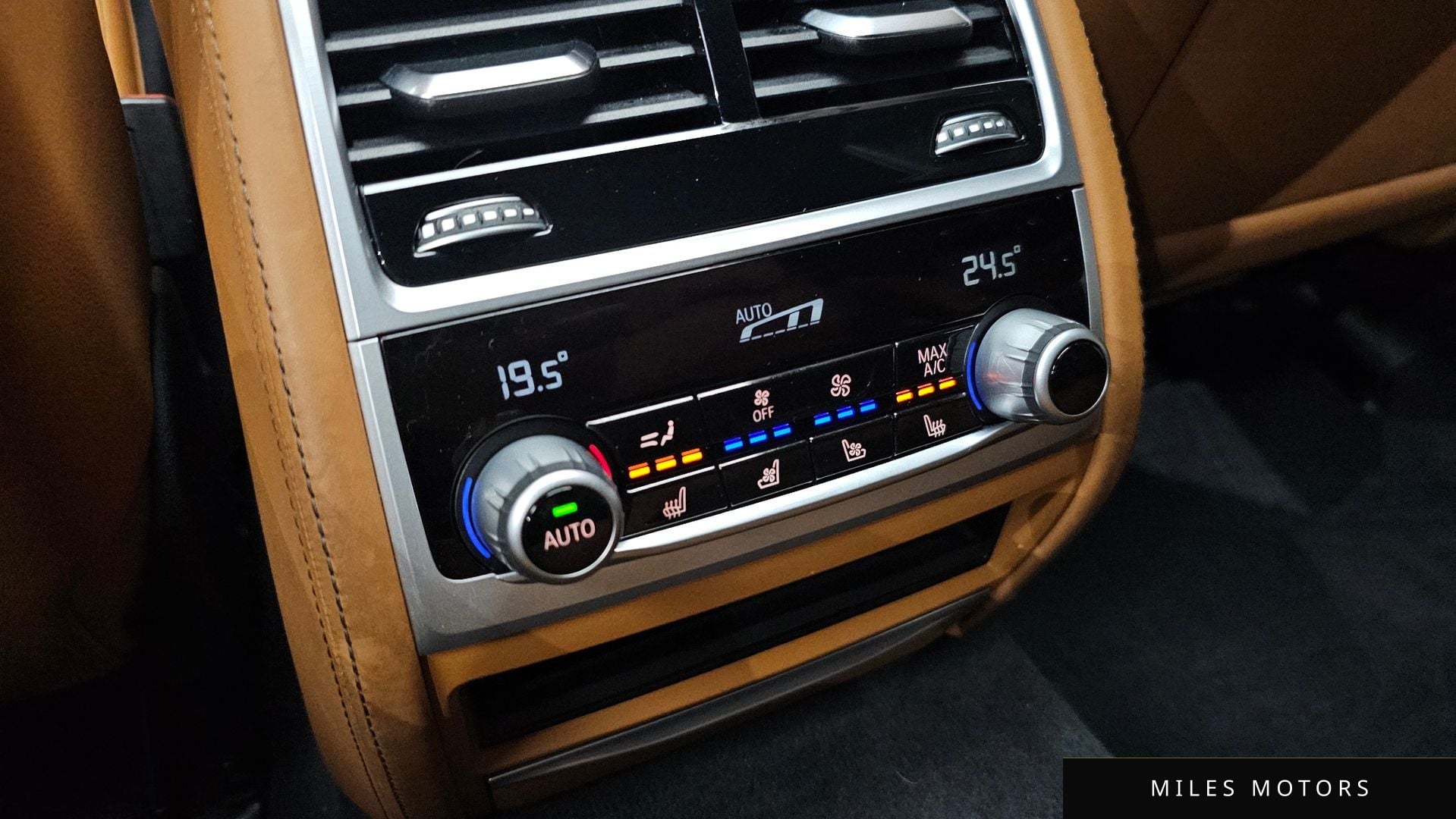 BMW 7시리즈 (G11) 2020 — миниатюра 19