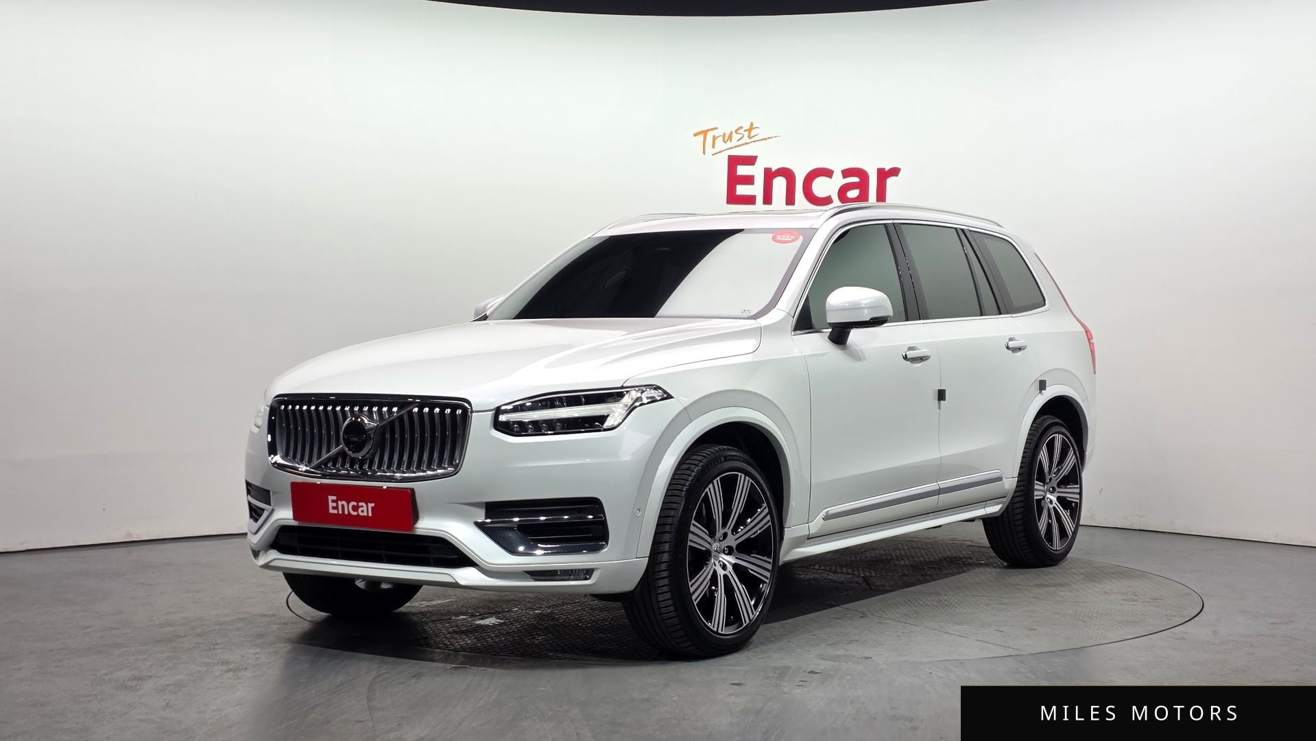 Volvo XC90 2023 — фото 1 из 12