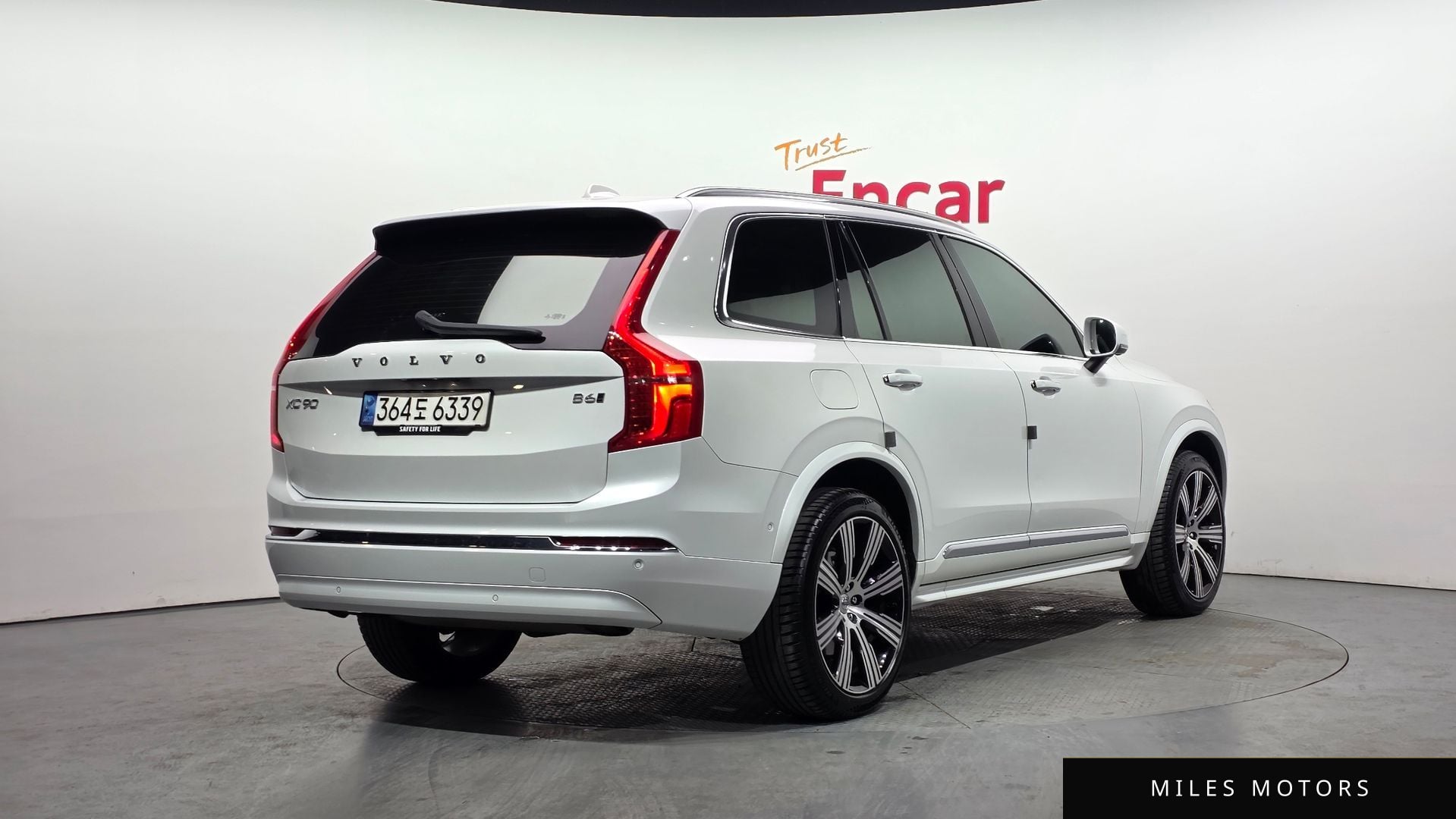 Volvo XC90 2023 — миниатюра 2