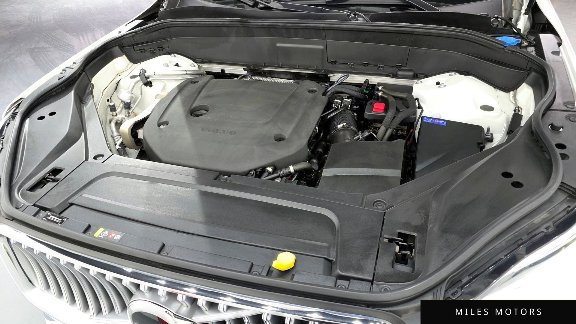 Volvo XC90 2023 — миниатюра 6
