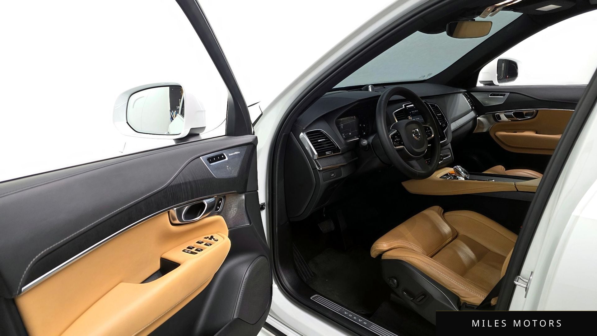 Volvo XC90 2023 — миниатюра 10