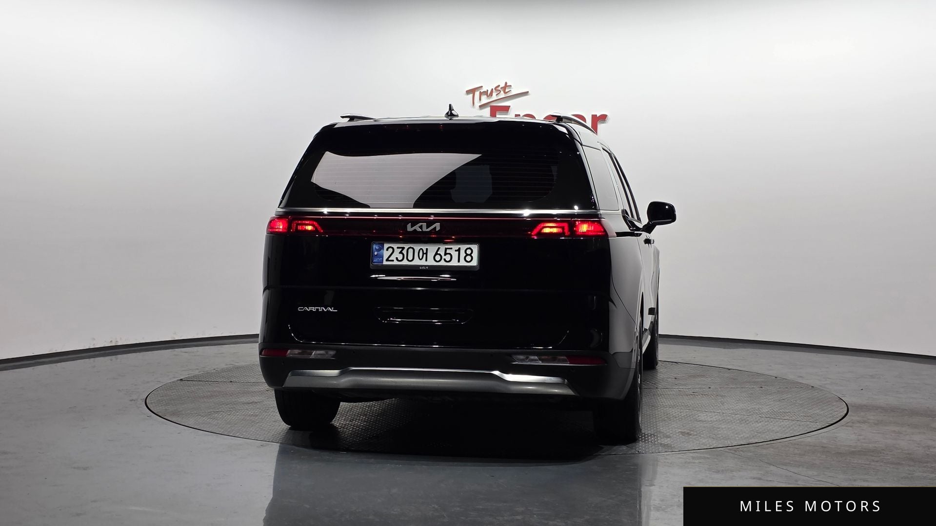 Kia Carnival 2023 — миниатюра 4