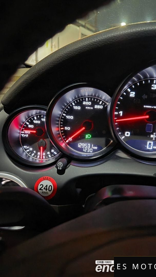 Porsche Cayenne 2014 — миниатюра 8