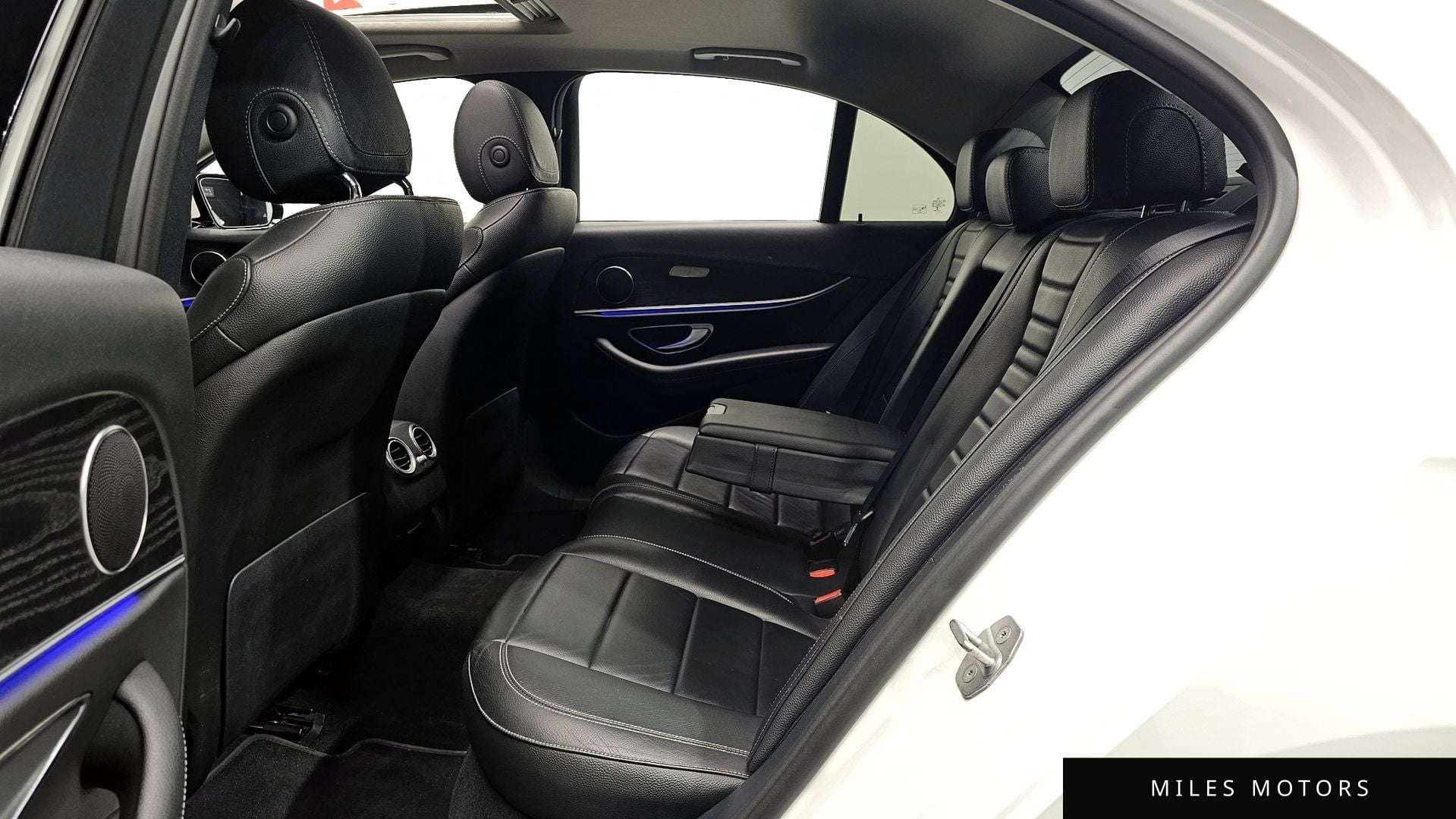 Mercedes-Benz E-Class W213 2018 — миниатюра 12