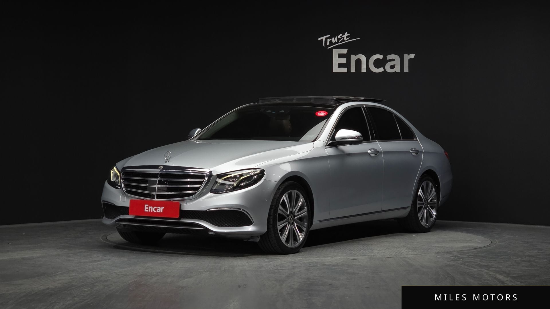 Mercedes-Benz E-Class W213 2017 — фото 1 из 12